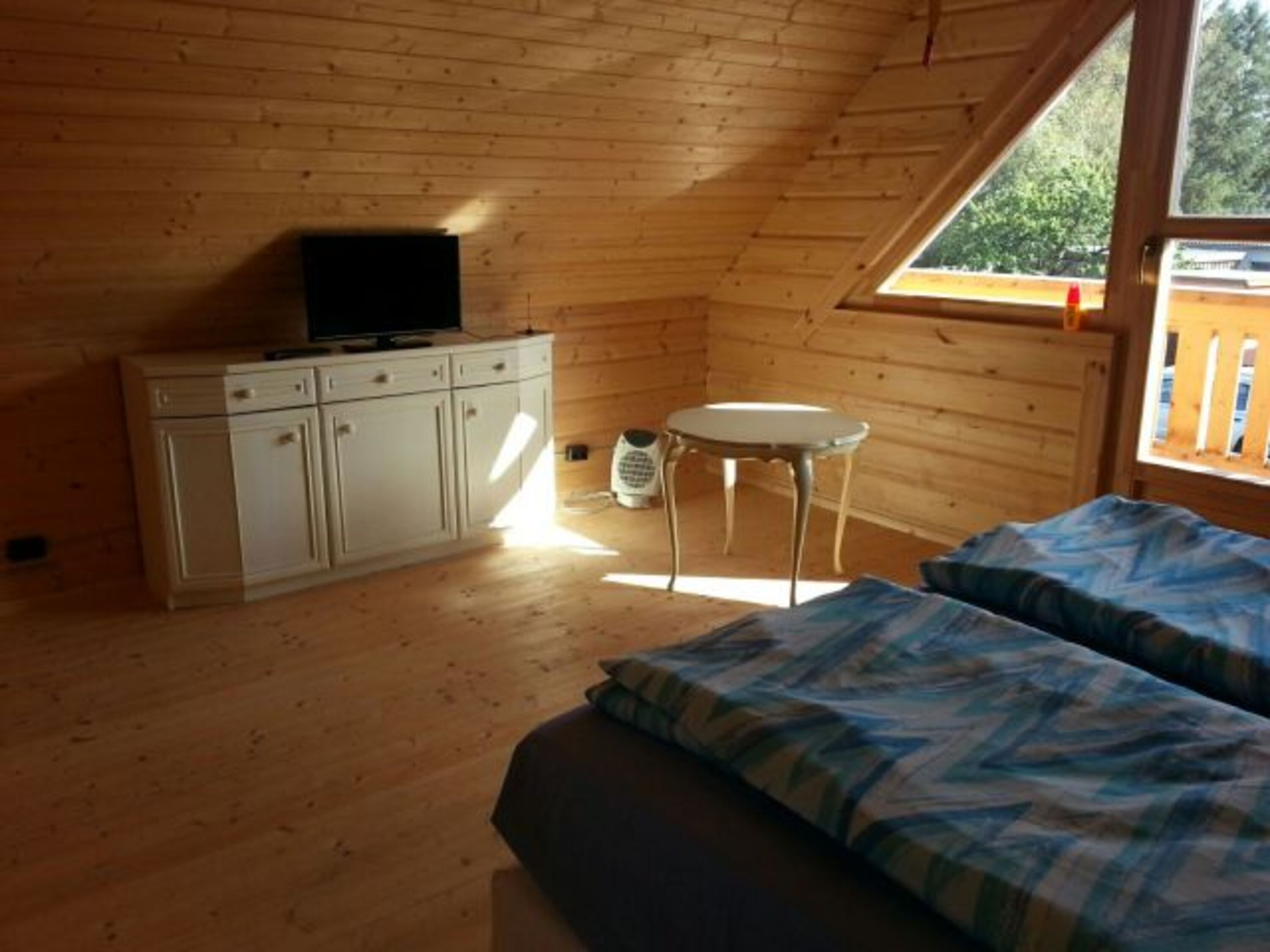 Doppelzimmer mit Balkon und Sat-TV