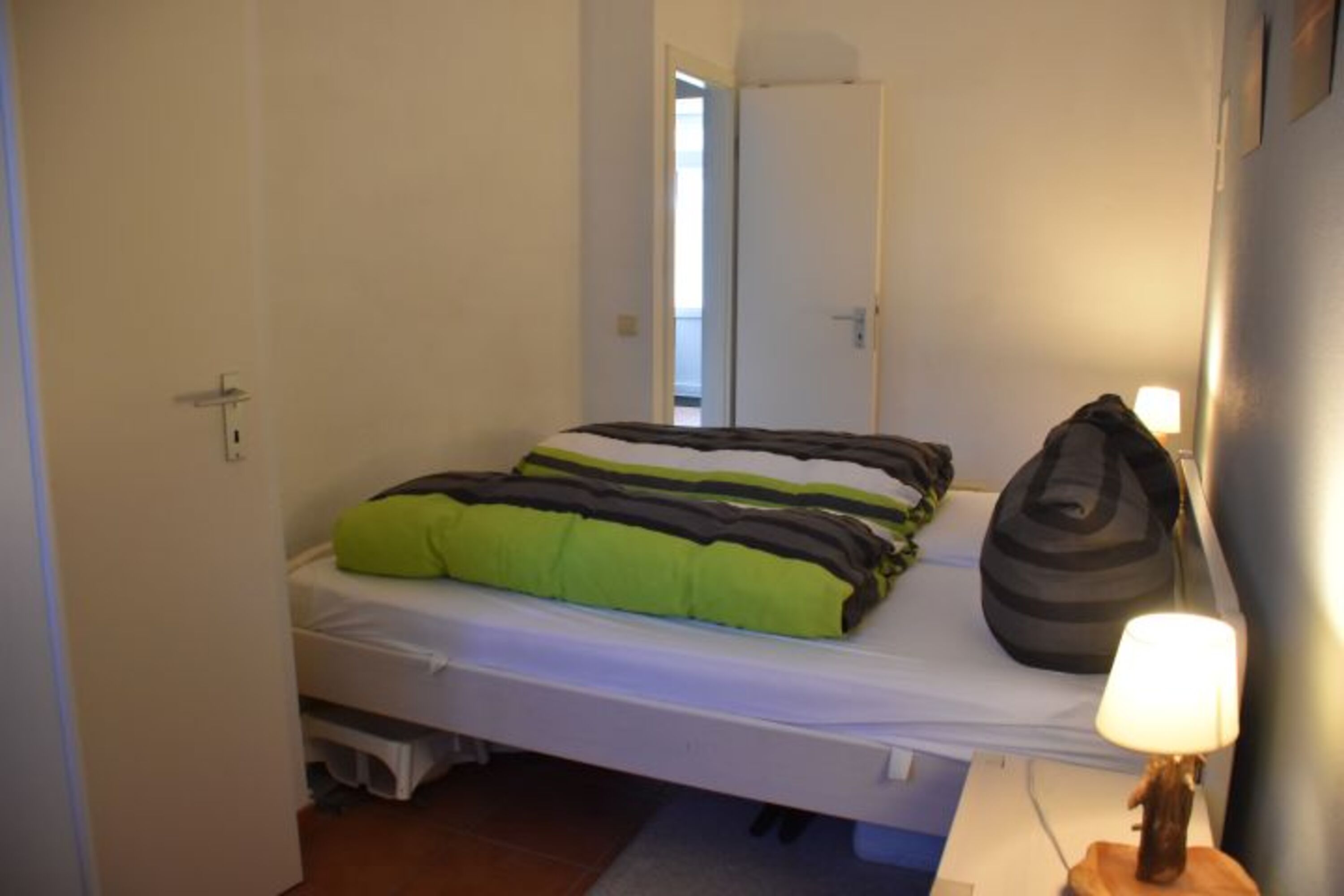 Schlafzimmer mit Doppelbett