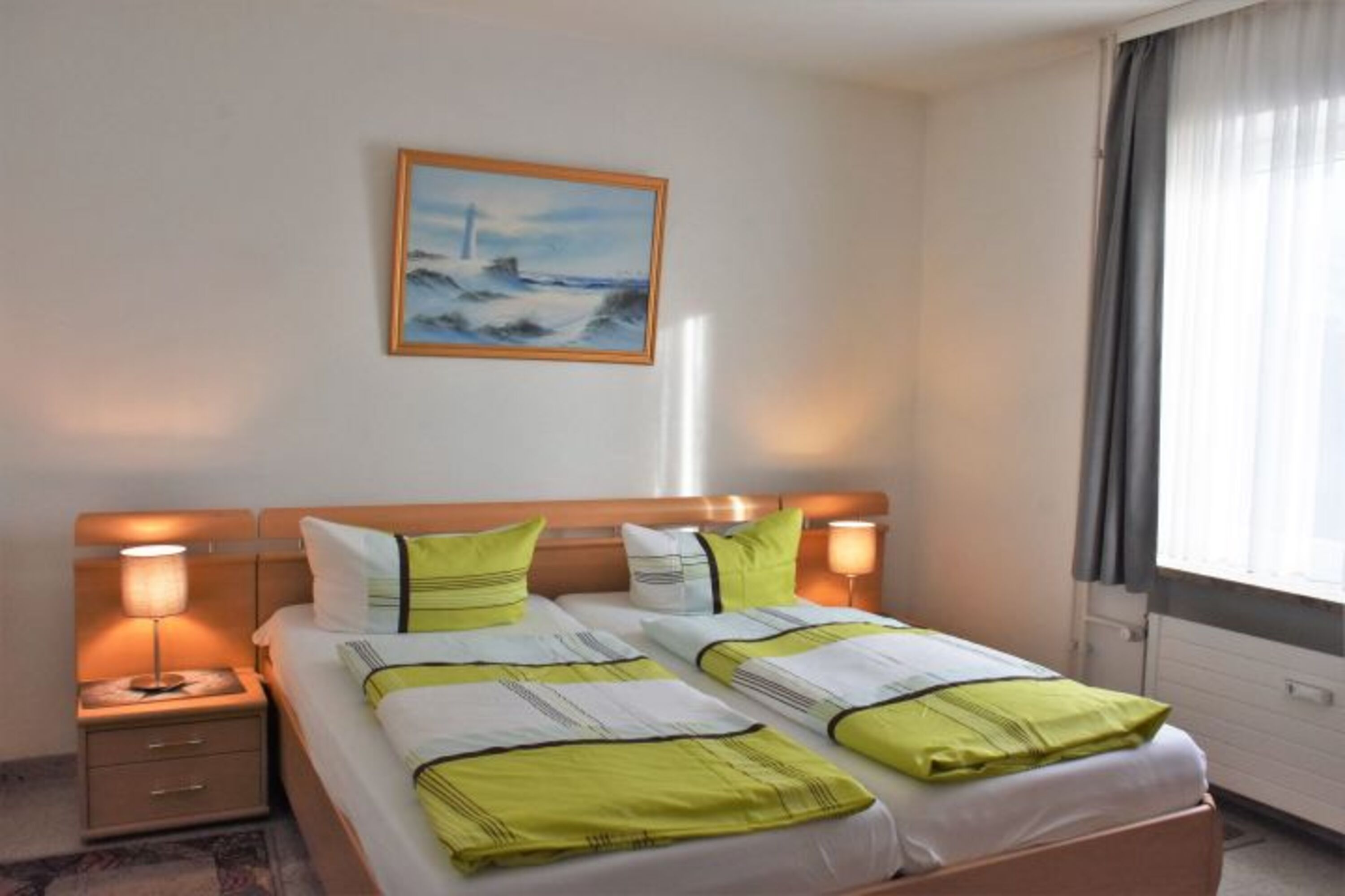 Schlafzimmer mit Doppelbett