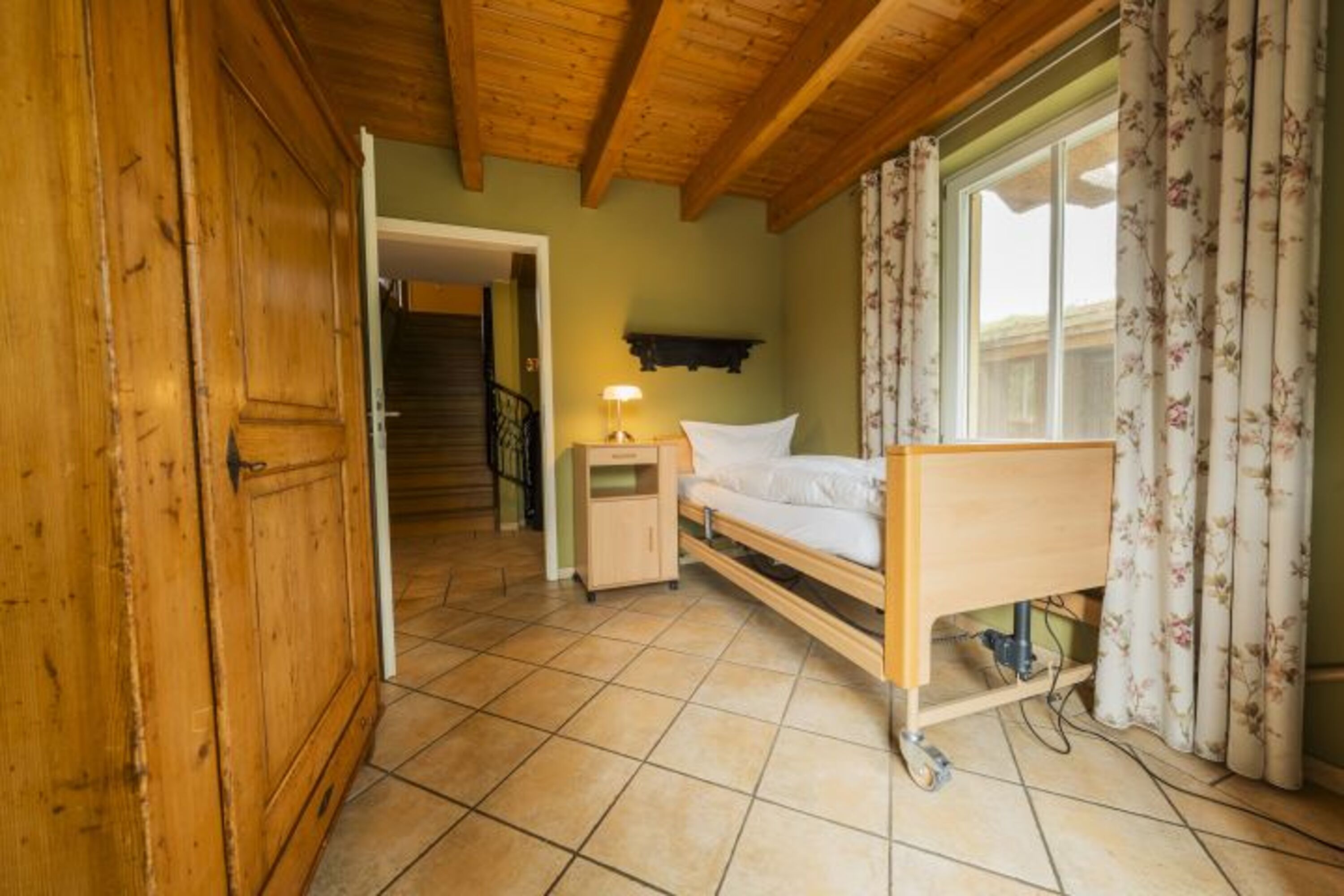 Haus Kranich - Pflegebett im EG
