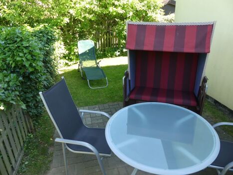 Zweite Terrasse mit Strandkorb