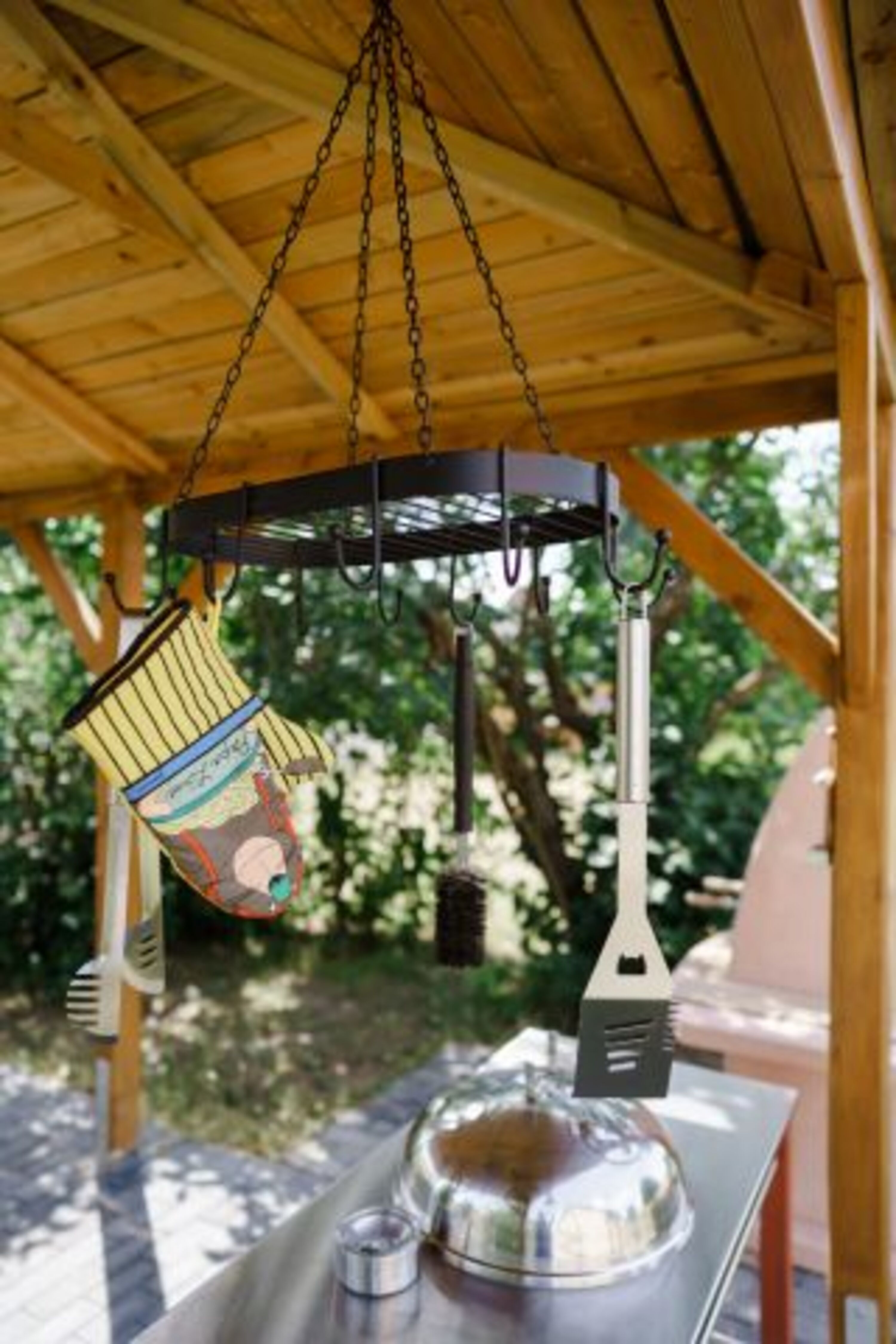 Pavillon mit Grillkamin
