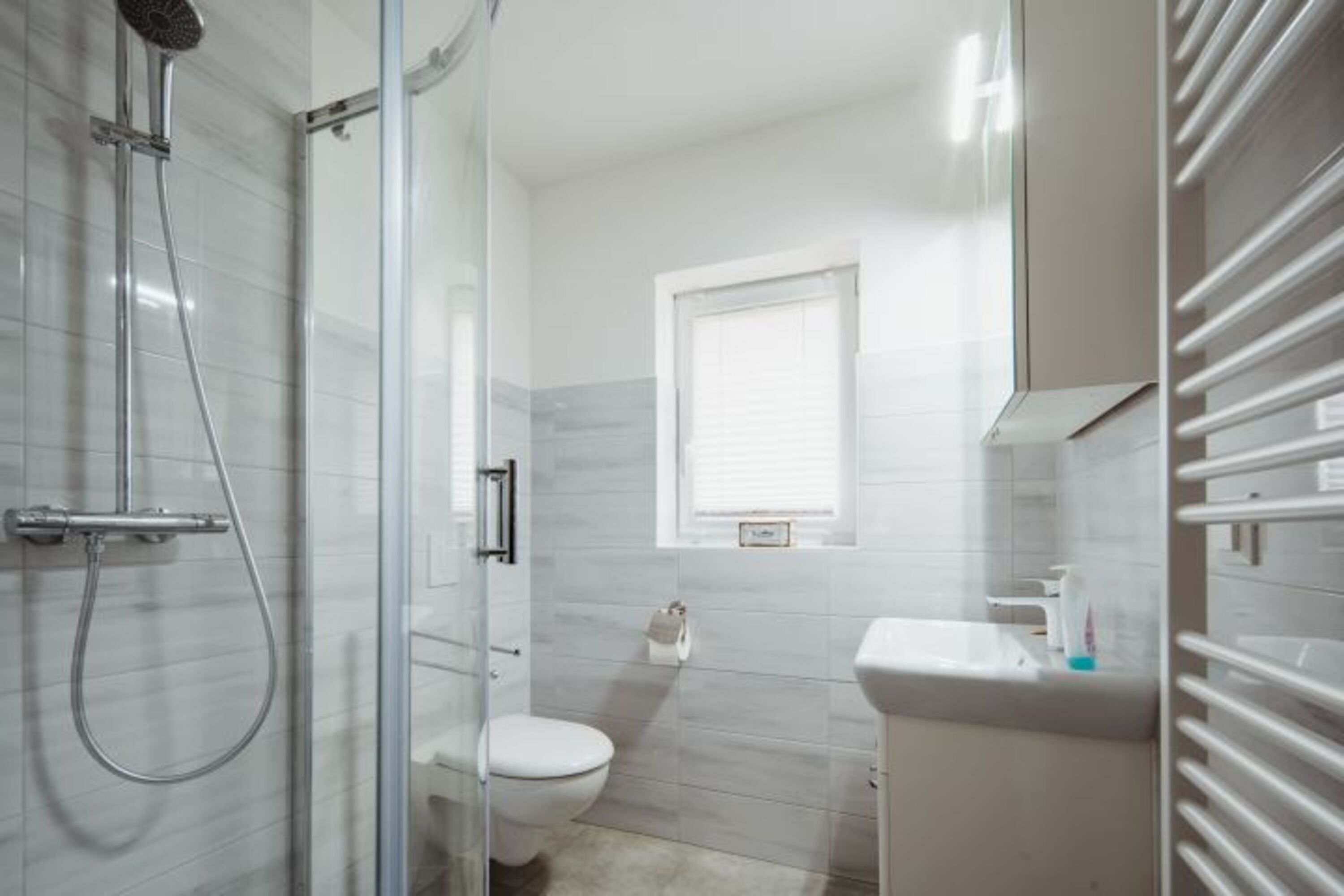 Bad mit Dusche