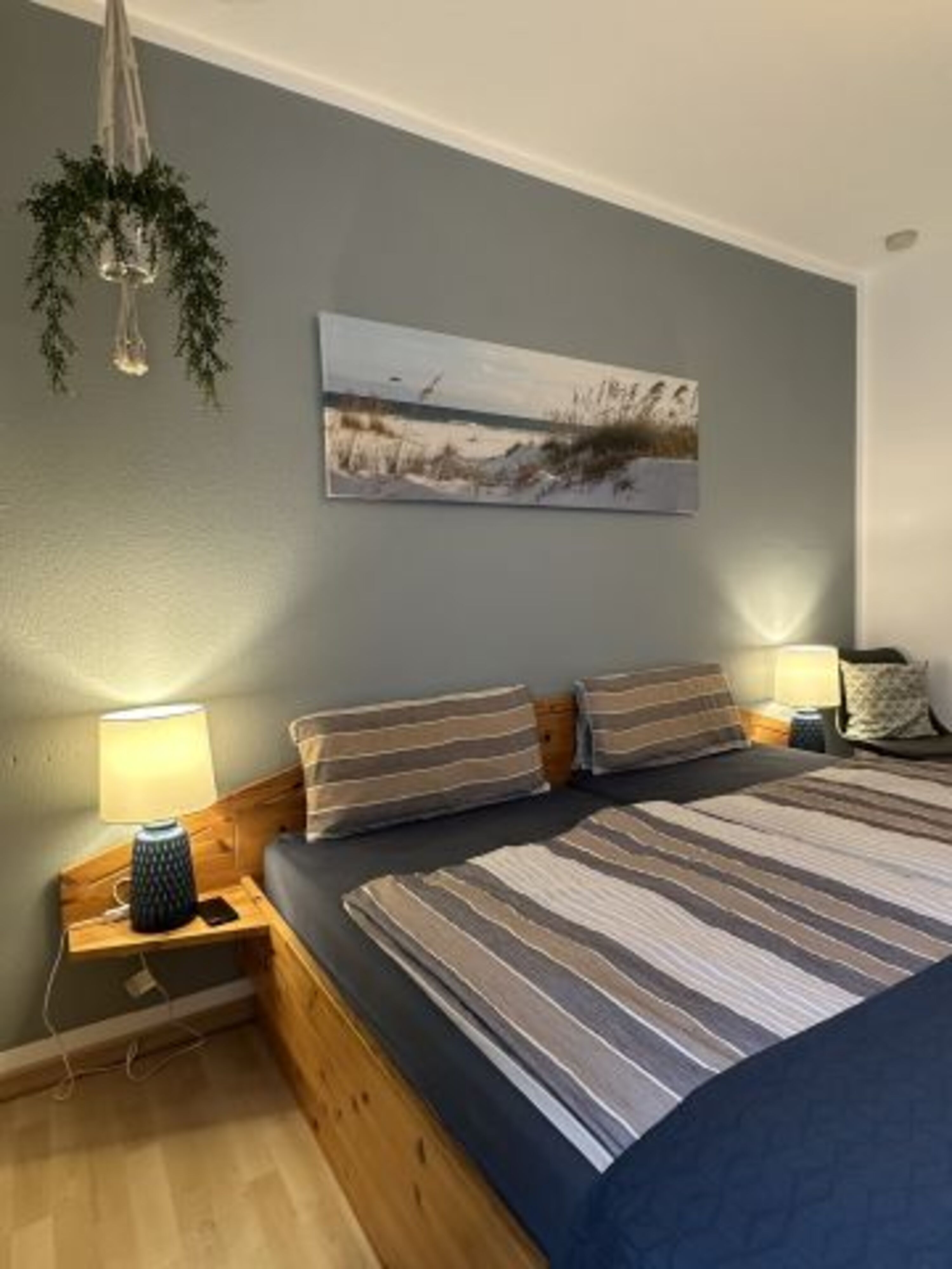Schlafzimmer mit Doppelbett