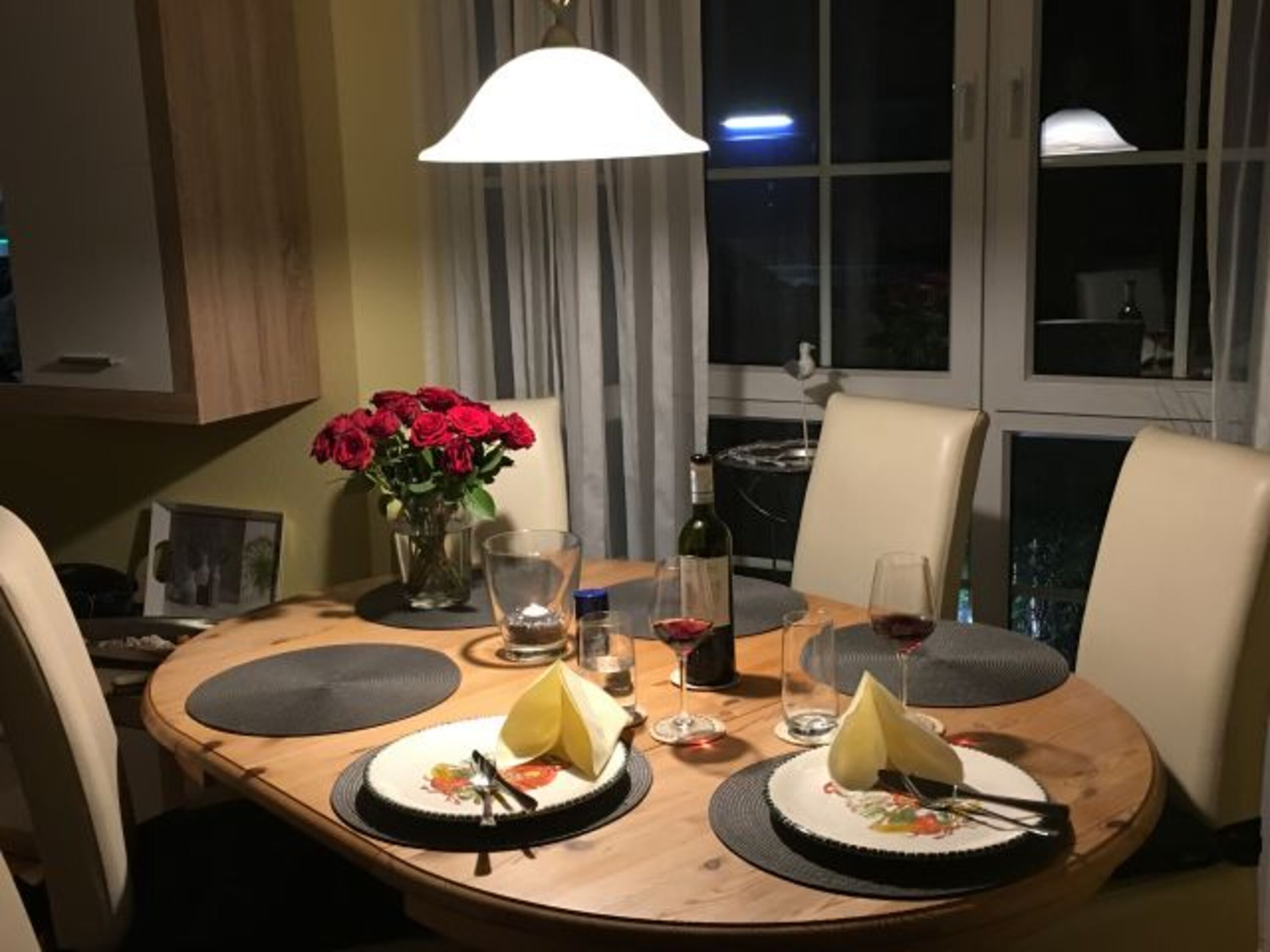 Essbereich in Abendstimmung