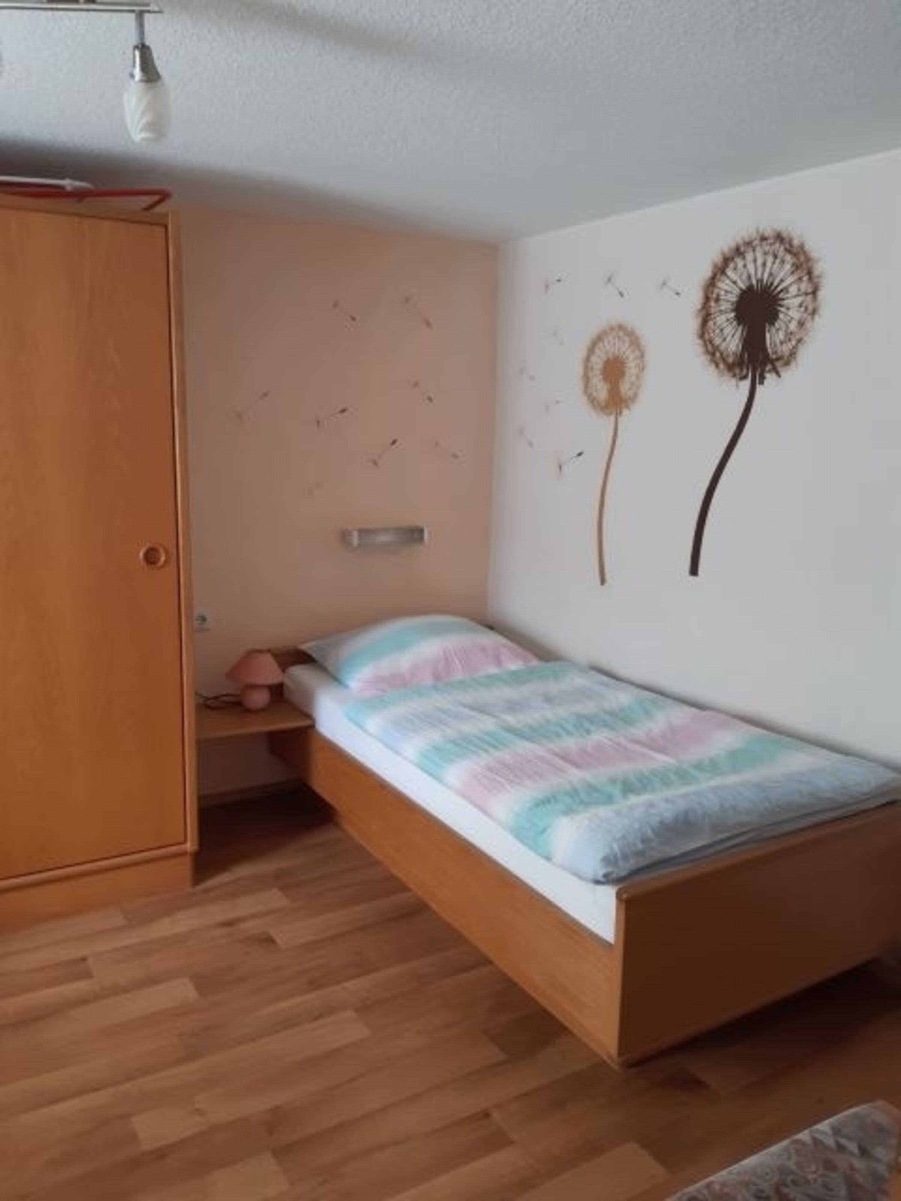 Schlafzimmer mit Einzelbett