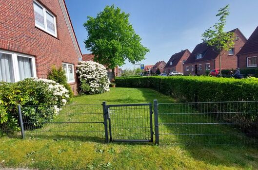 Gartenbereich komplett umzäunt, auch bei Hecke