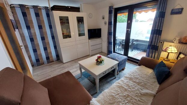 Wohnzimmer, Ausgang Balkon
