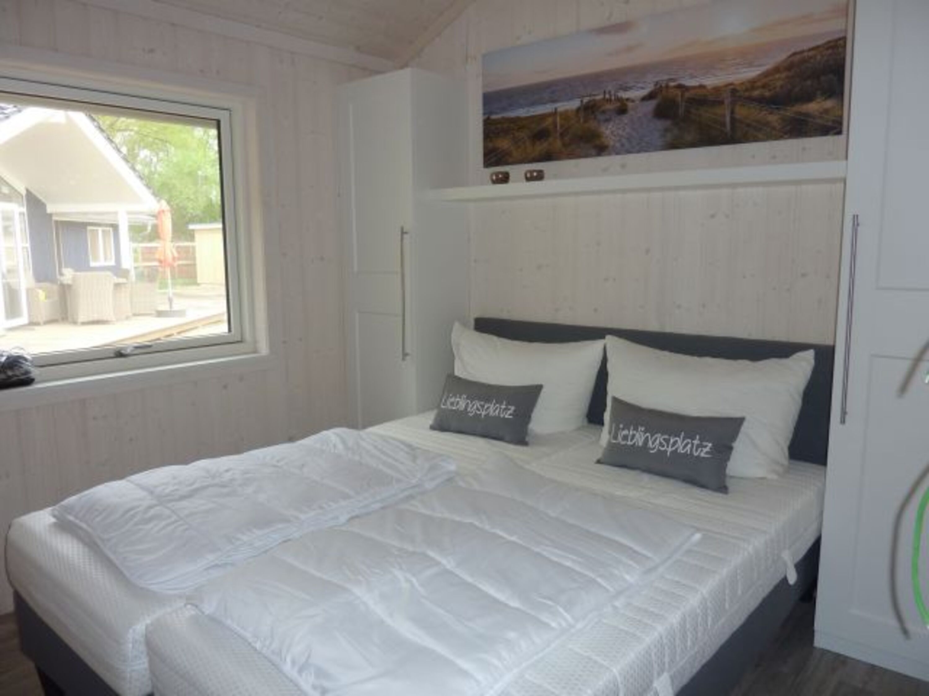 Schlafzimmer mit Doppelbett