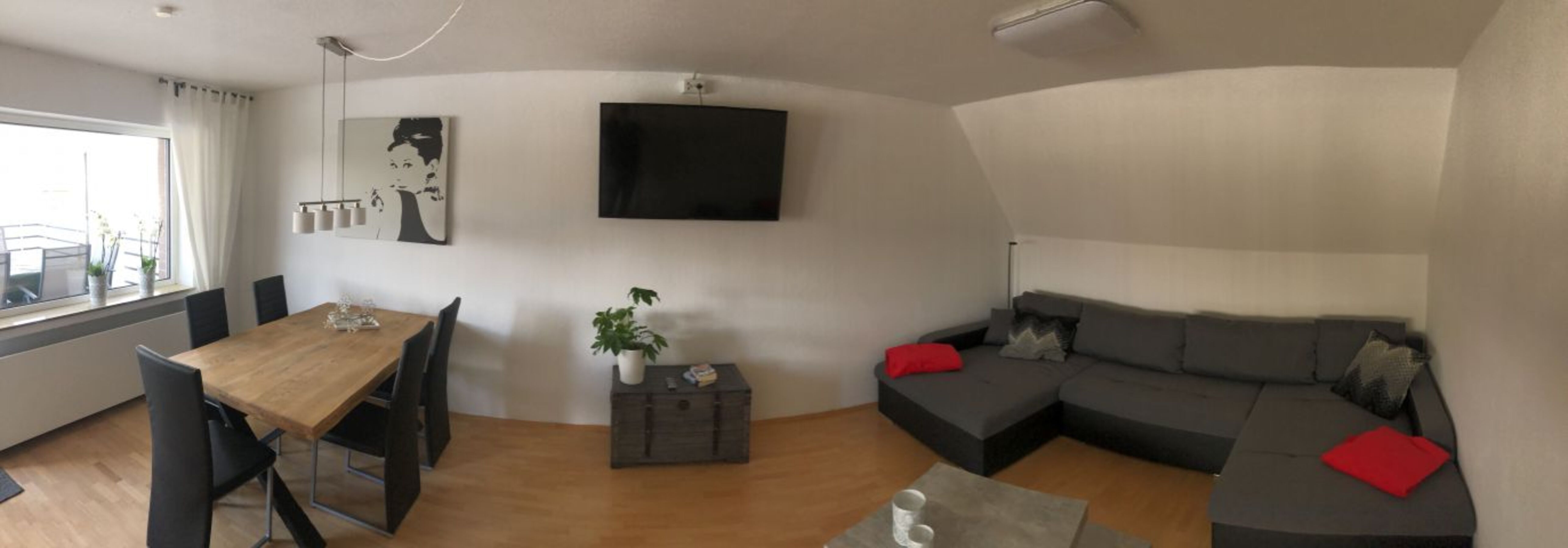 Wohn- Esszimmer