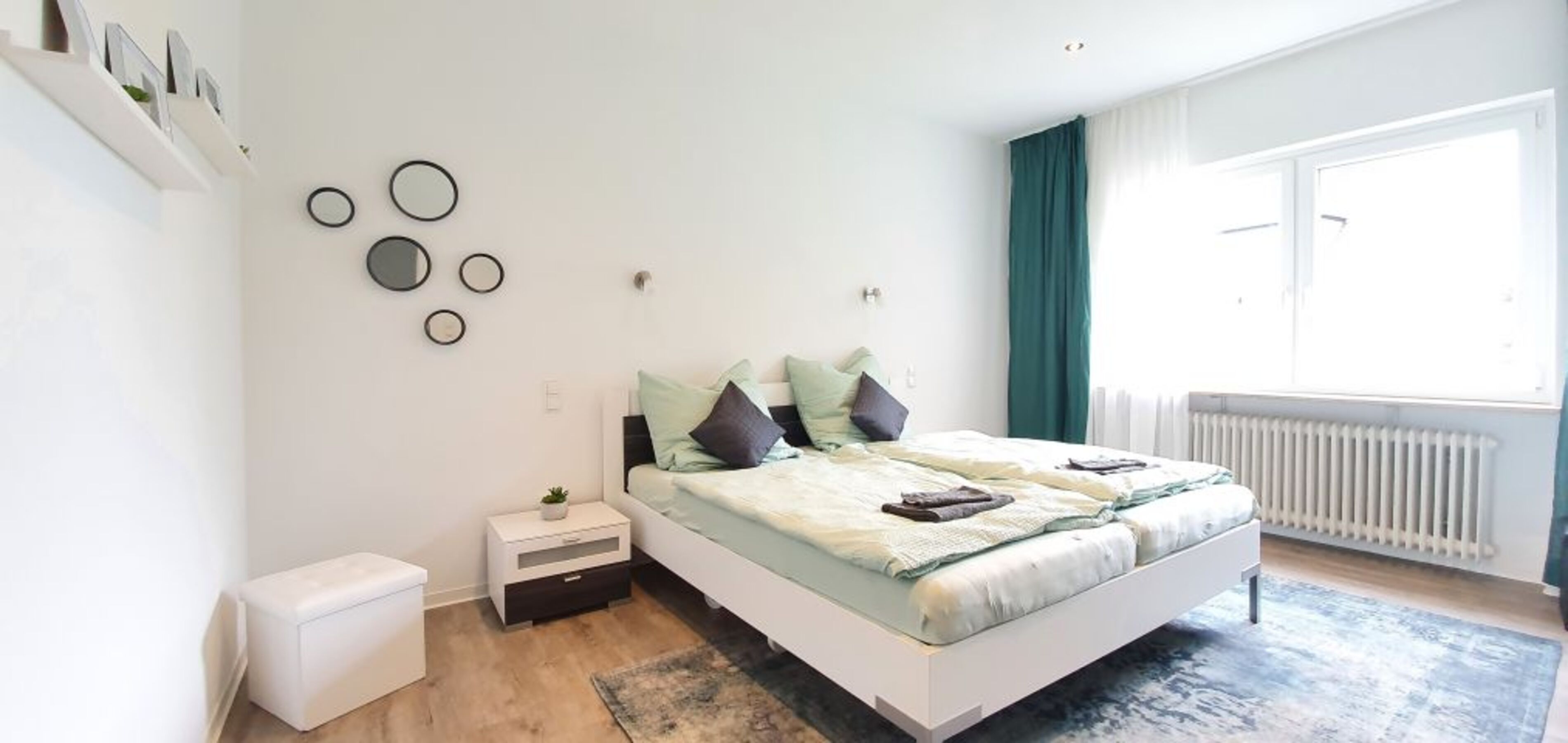 Schlafzimmer 1 mit Doppelbett
