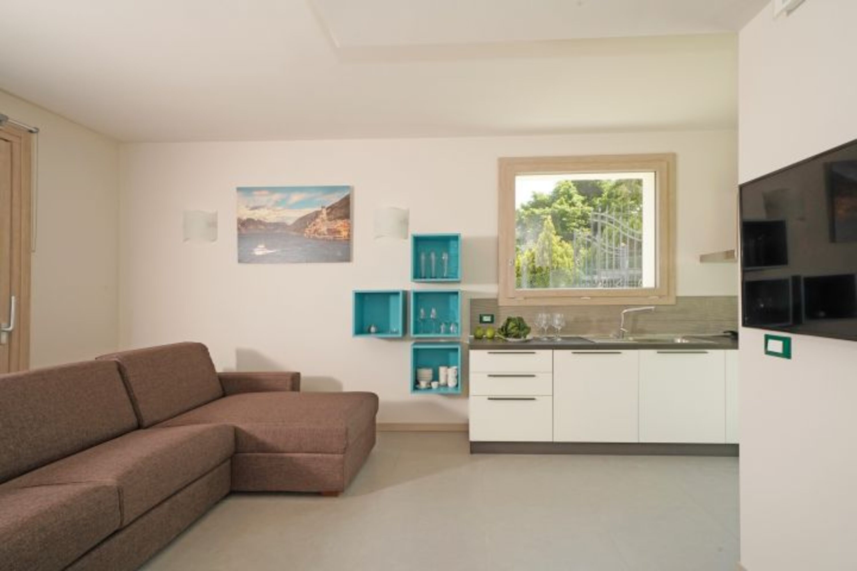 Küche und Wohnzimmer