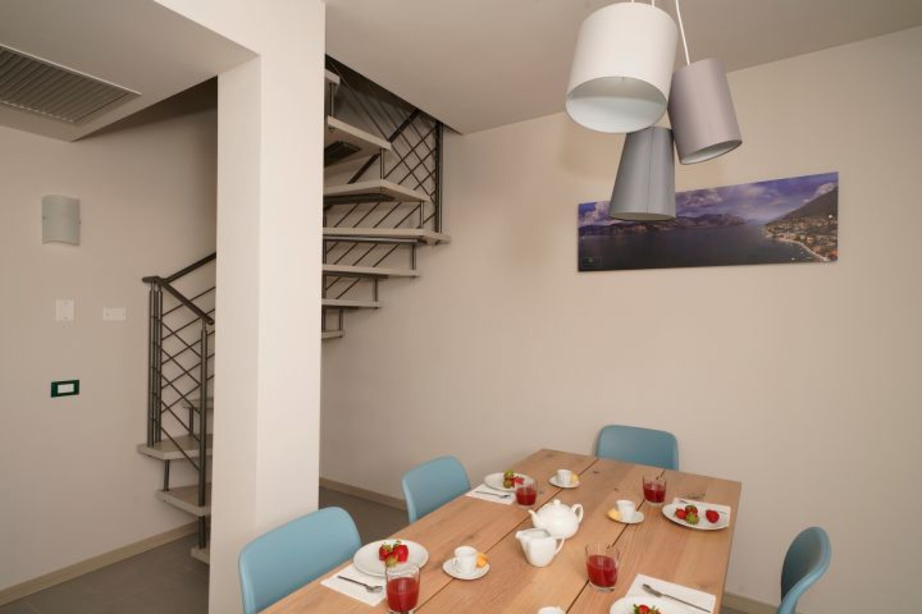 Küche und Wohnzimmer