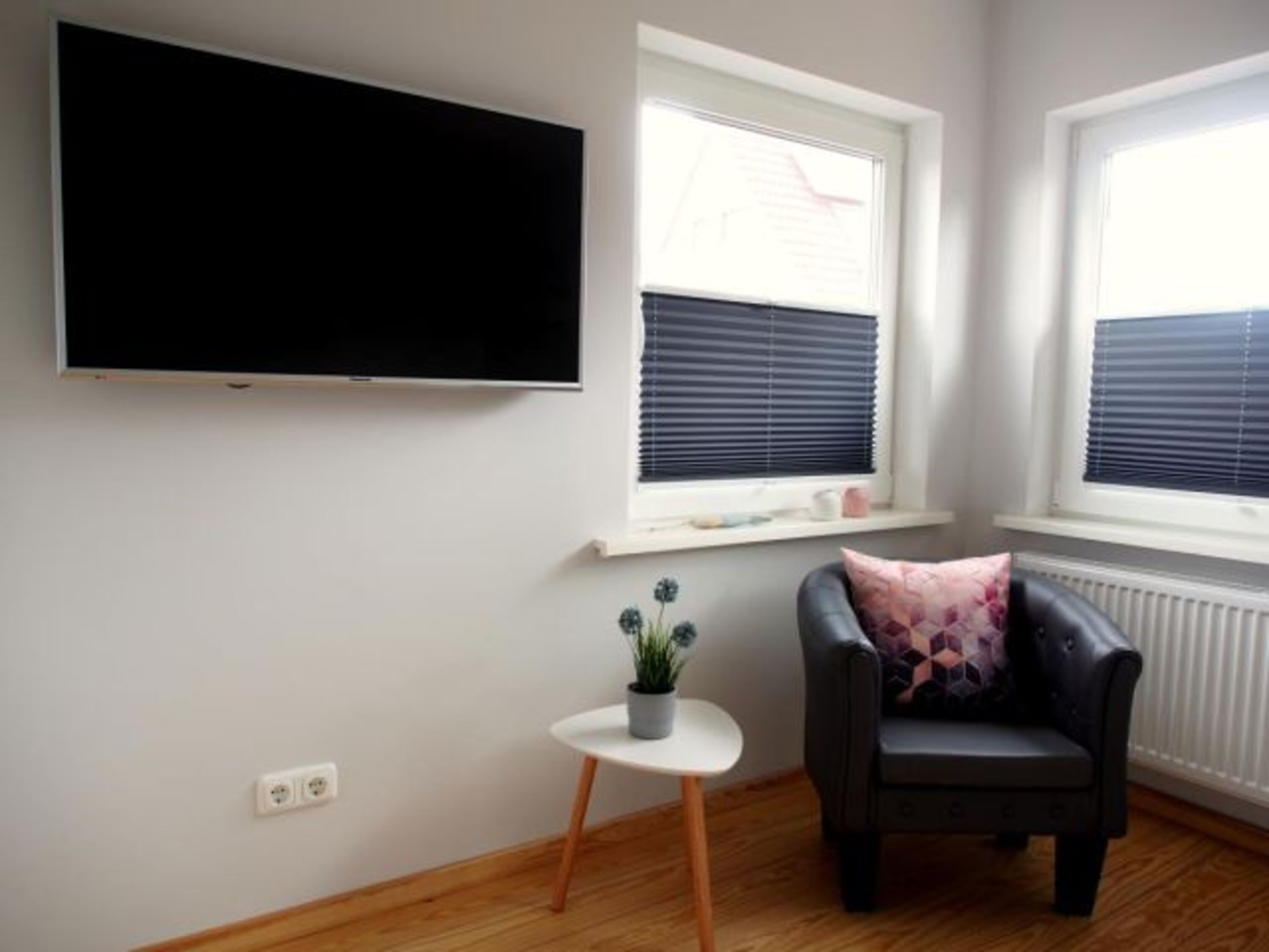 Schlafzimmer 1