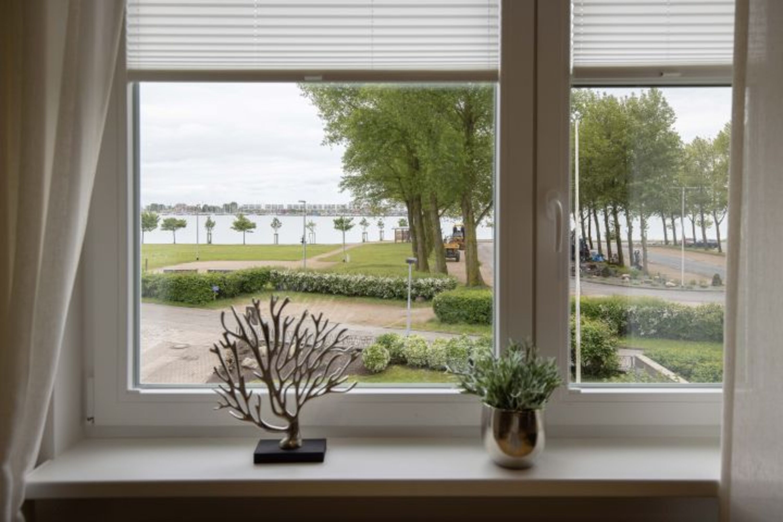 Blick aus dem Schlafzimmer 1