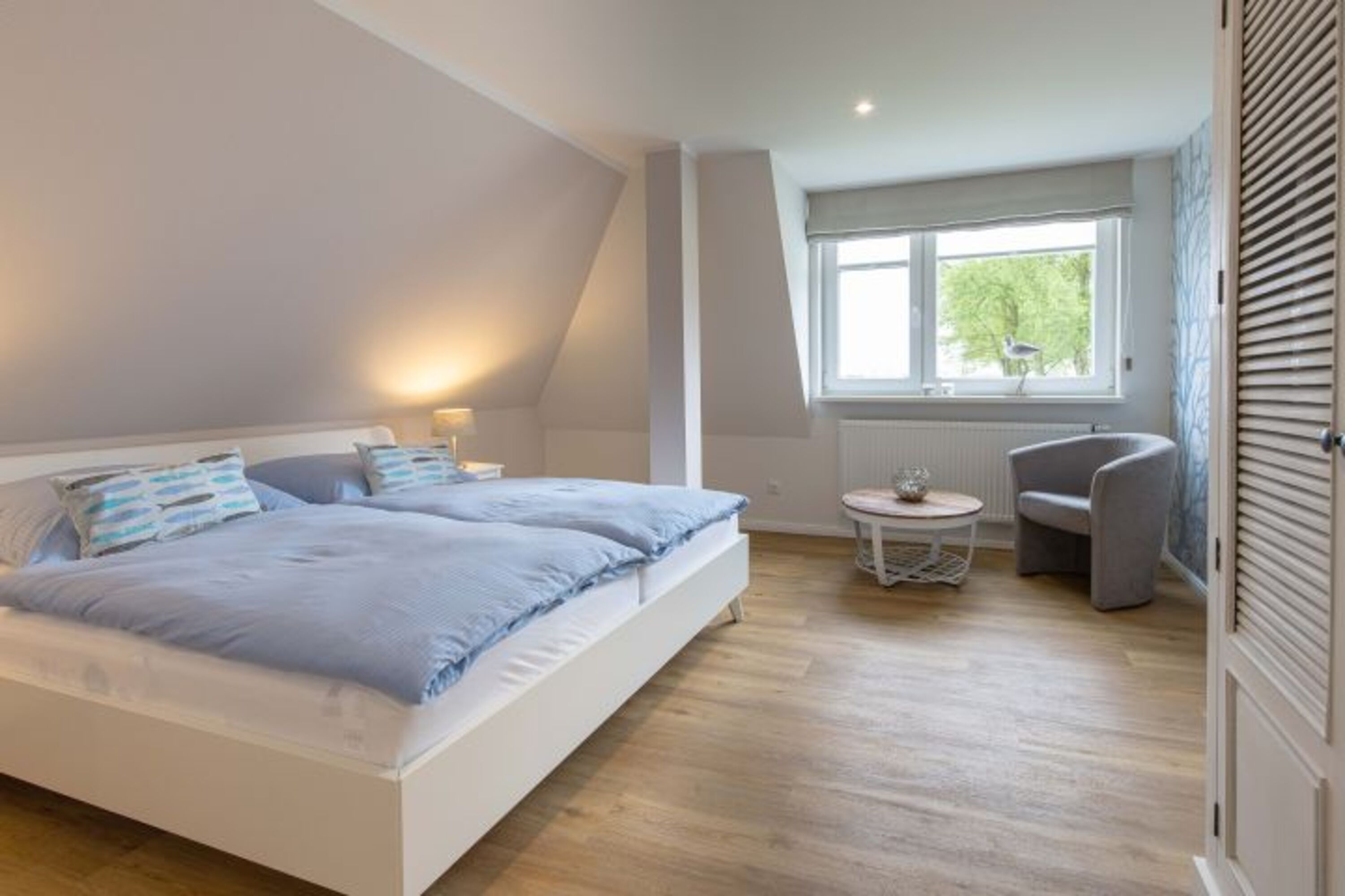 Schlafzimmer 1