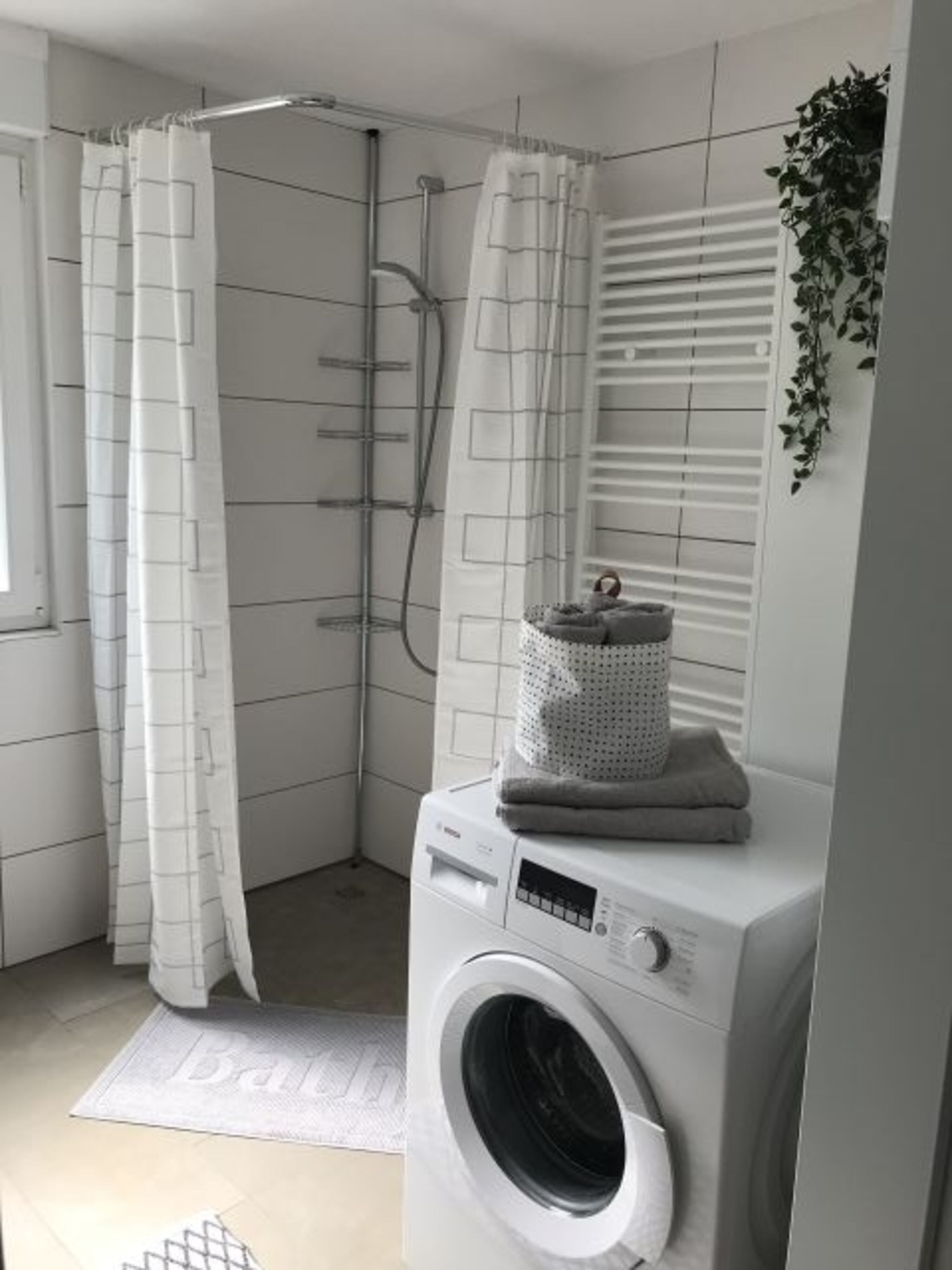 Walk-In Dusche im Bad