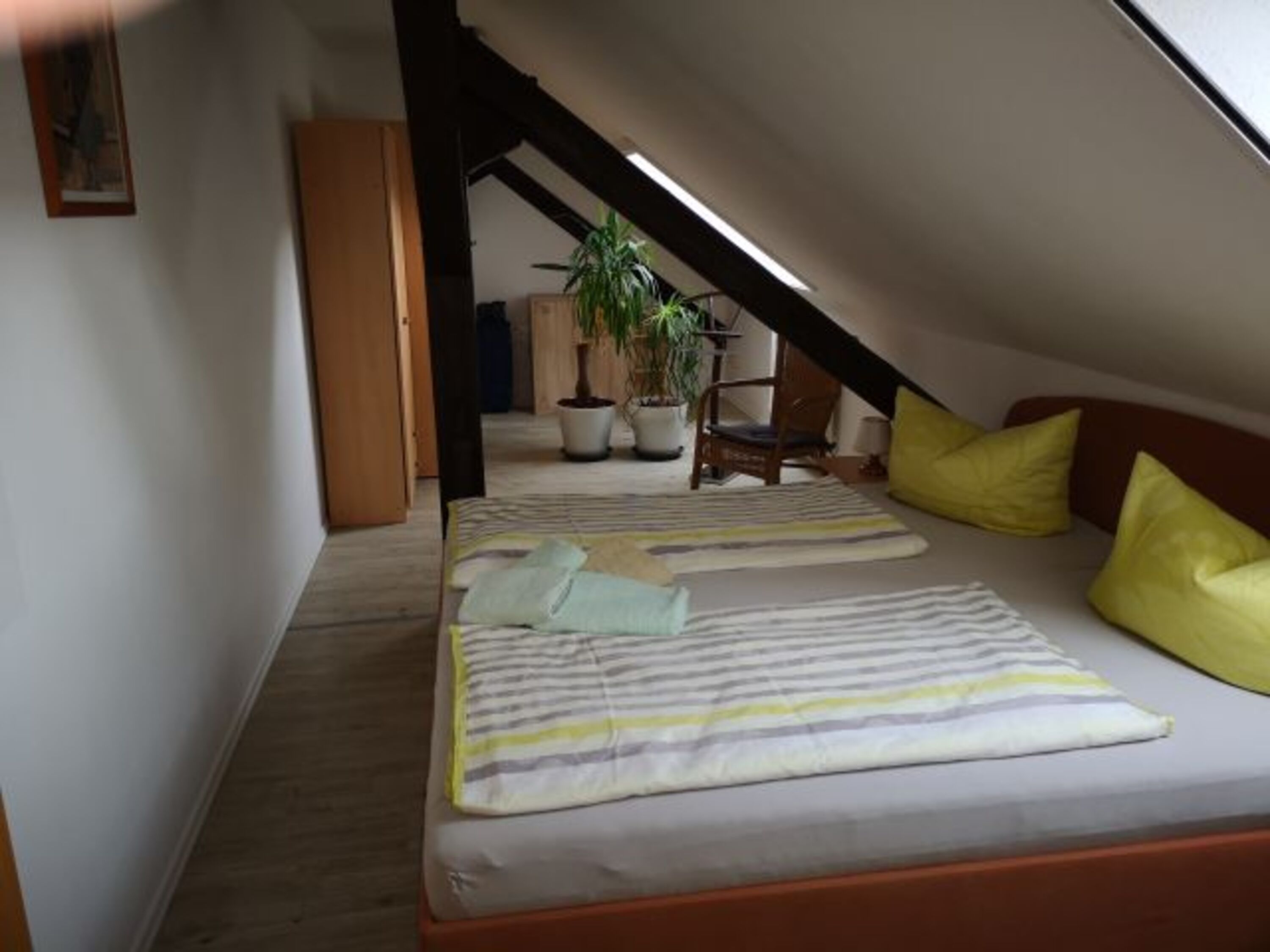 Schlafzimmer 1