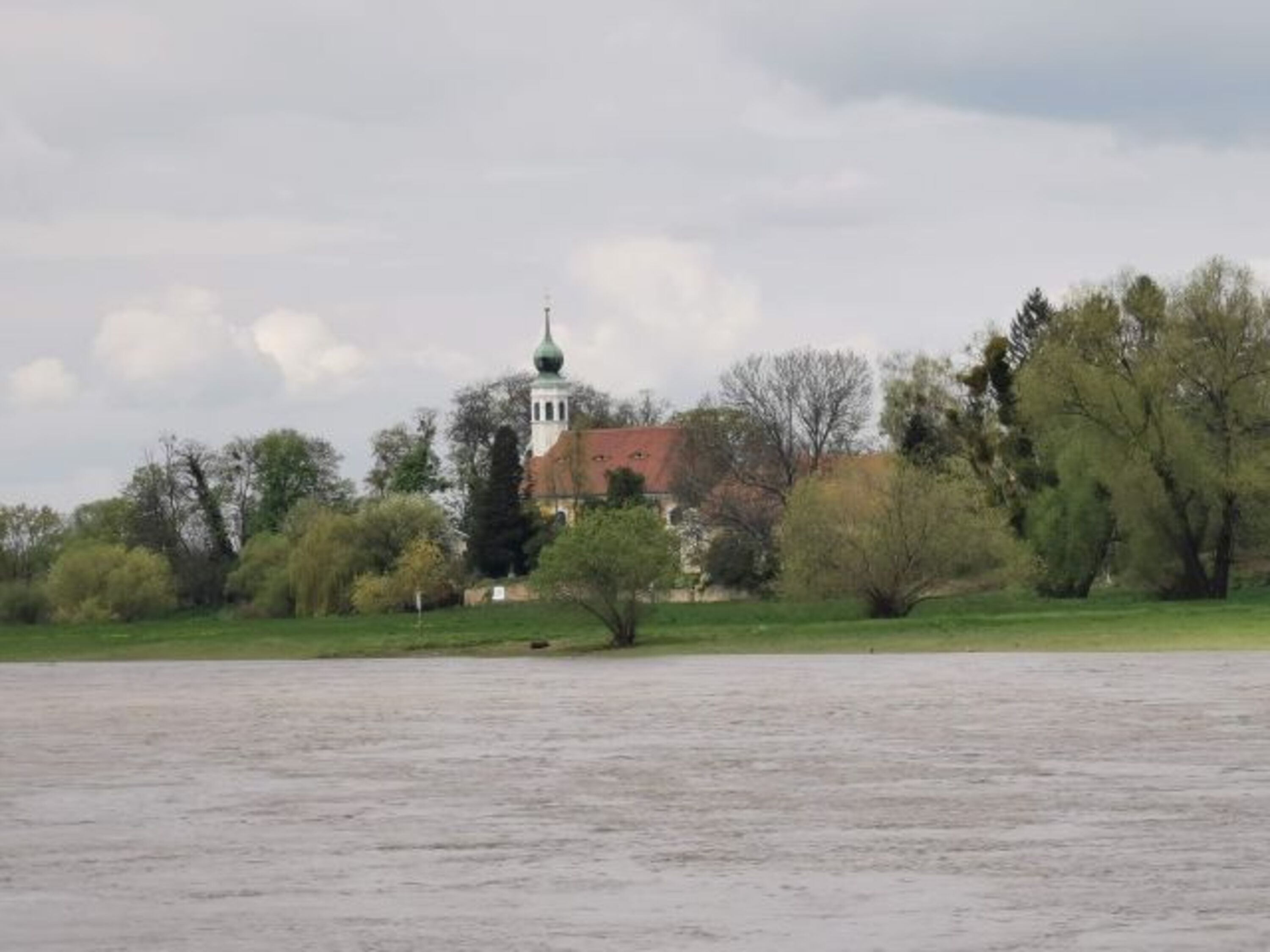 Kirche Maria am Wasser