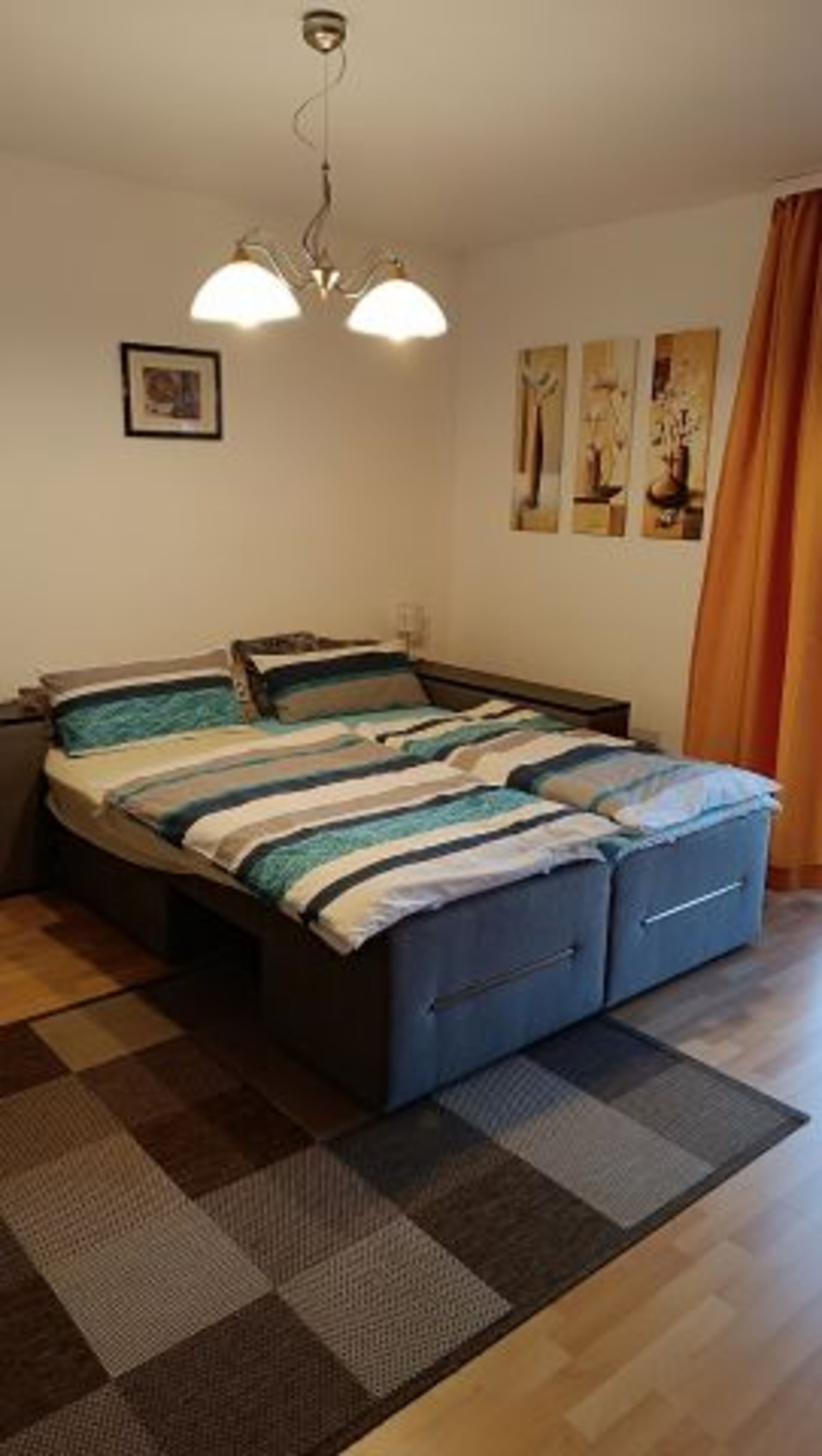 Wohnzimmer (2 SChlafplätze)