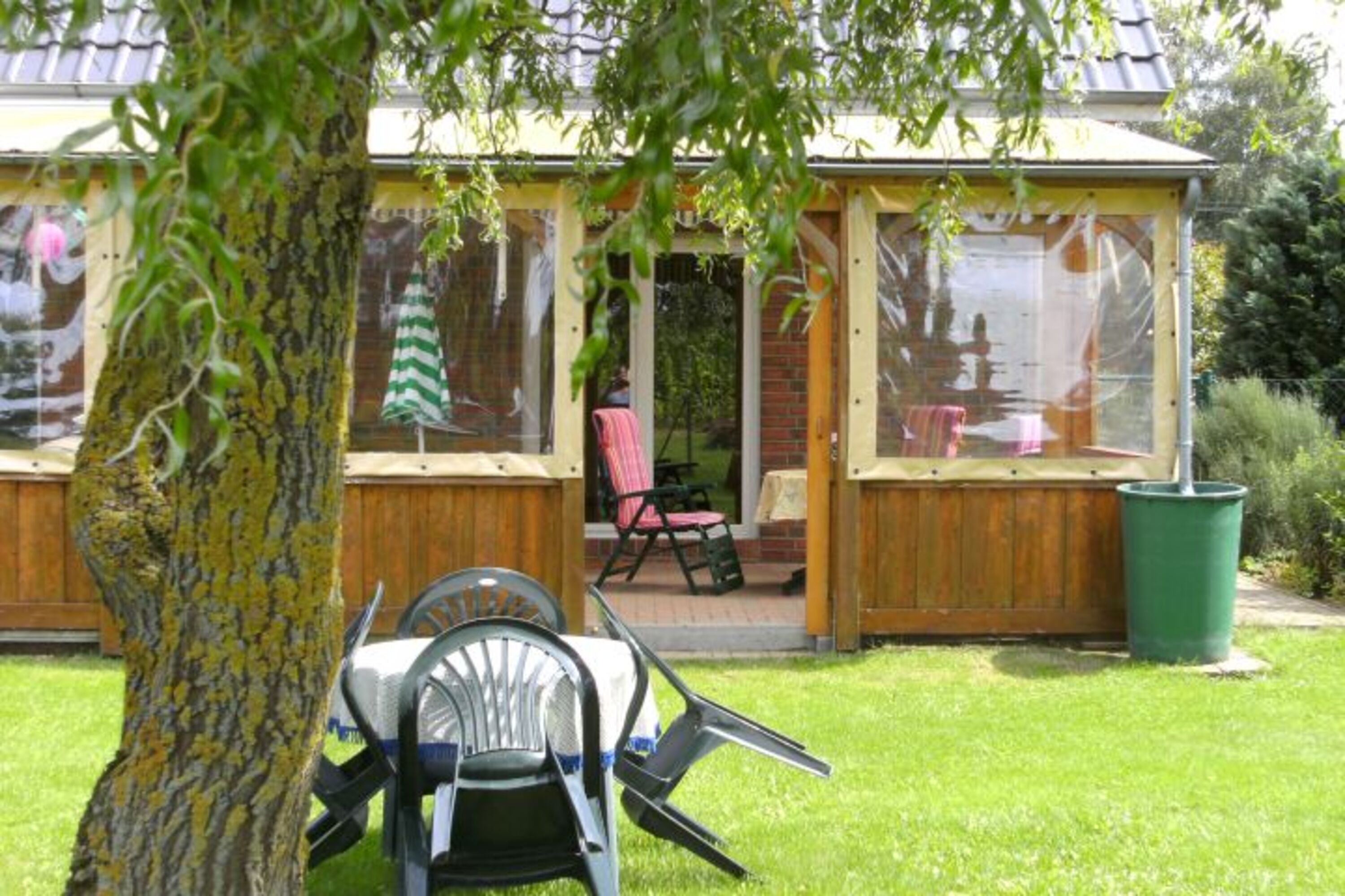 Hof mit Terrasse