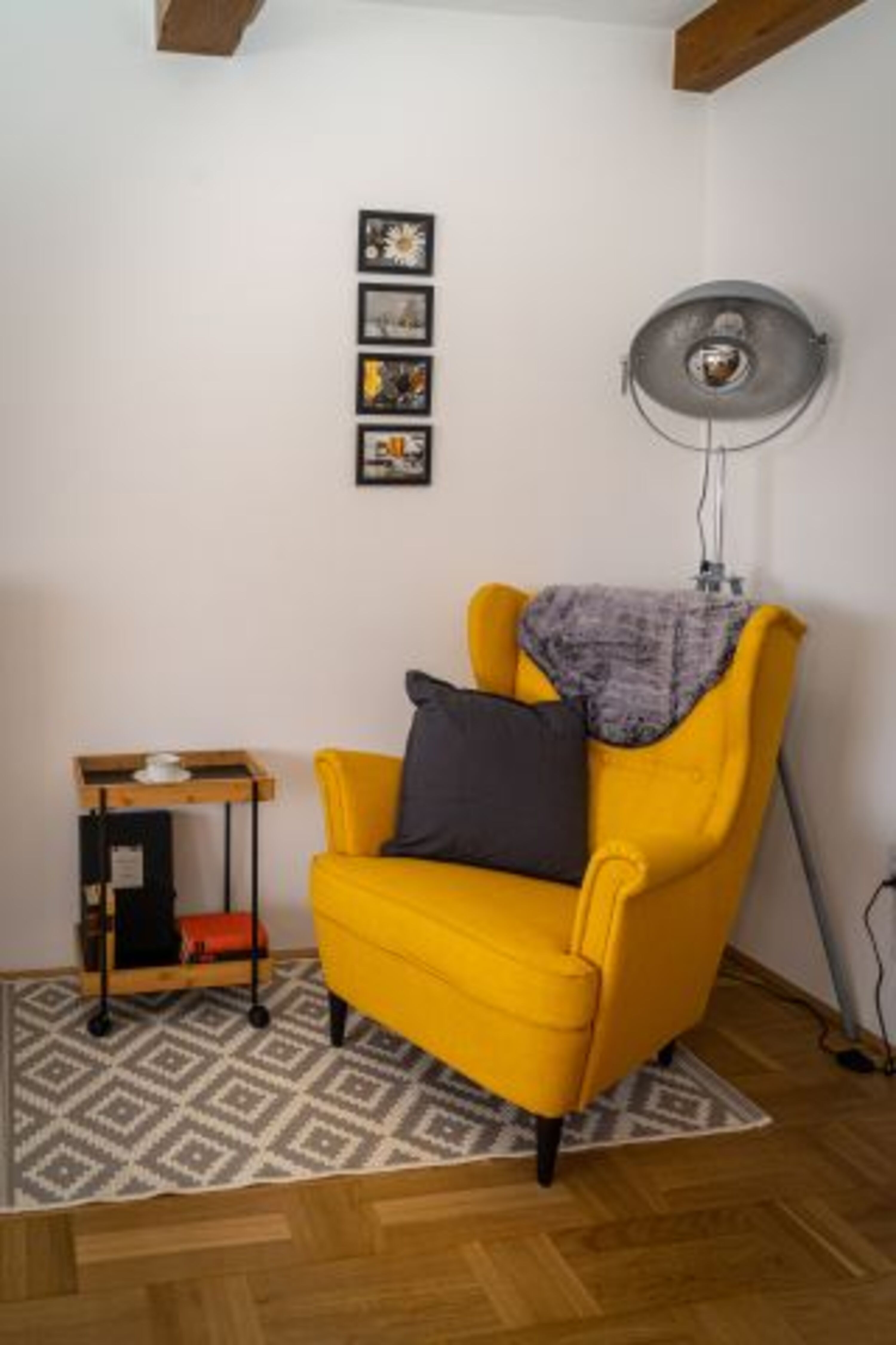 Gemütliche Leseecke im großen Wohnzimmer