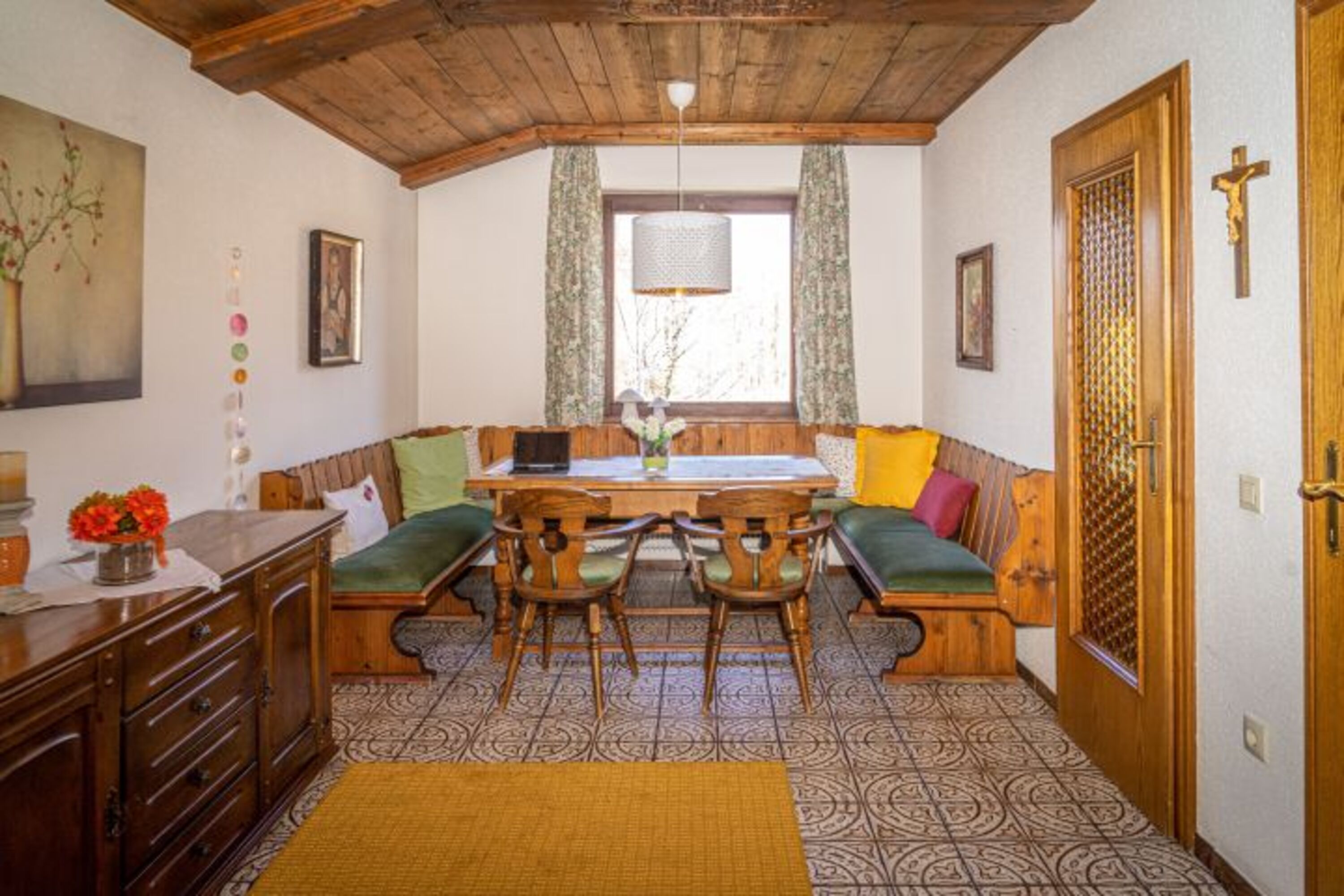 großes Esszimmer