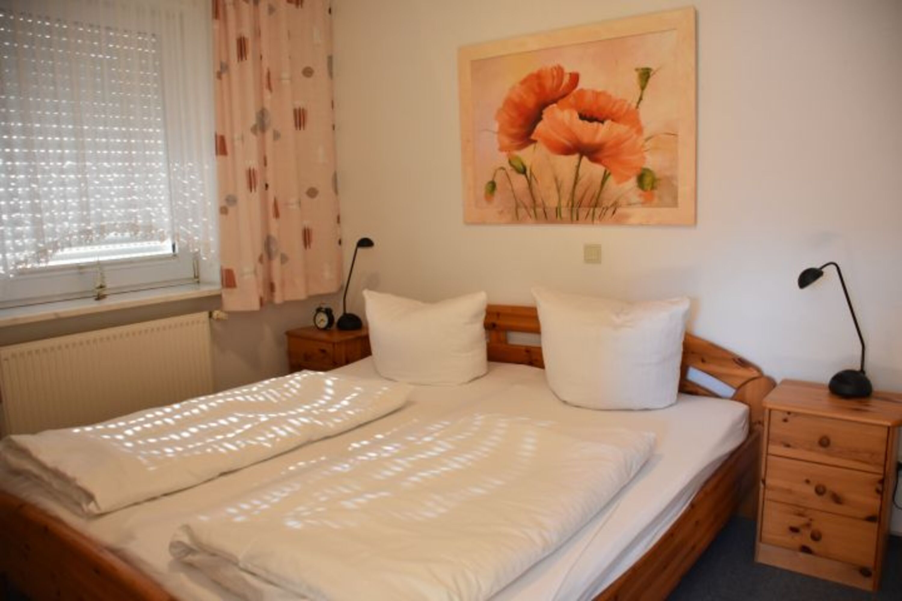 Schlafzimmer mit Doppelbett