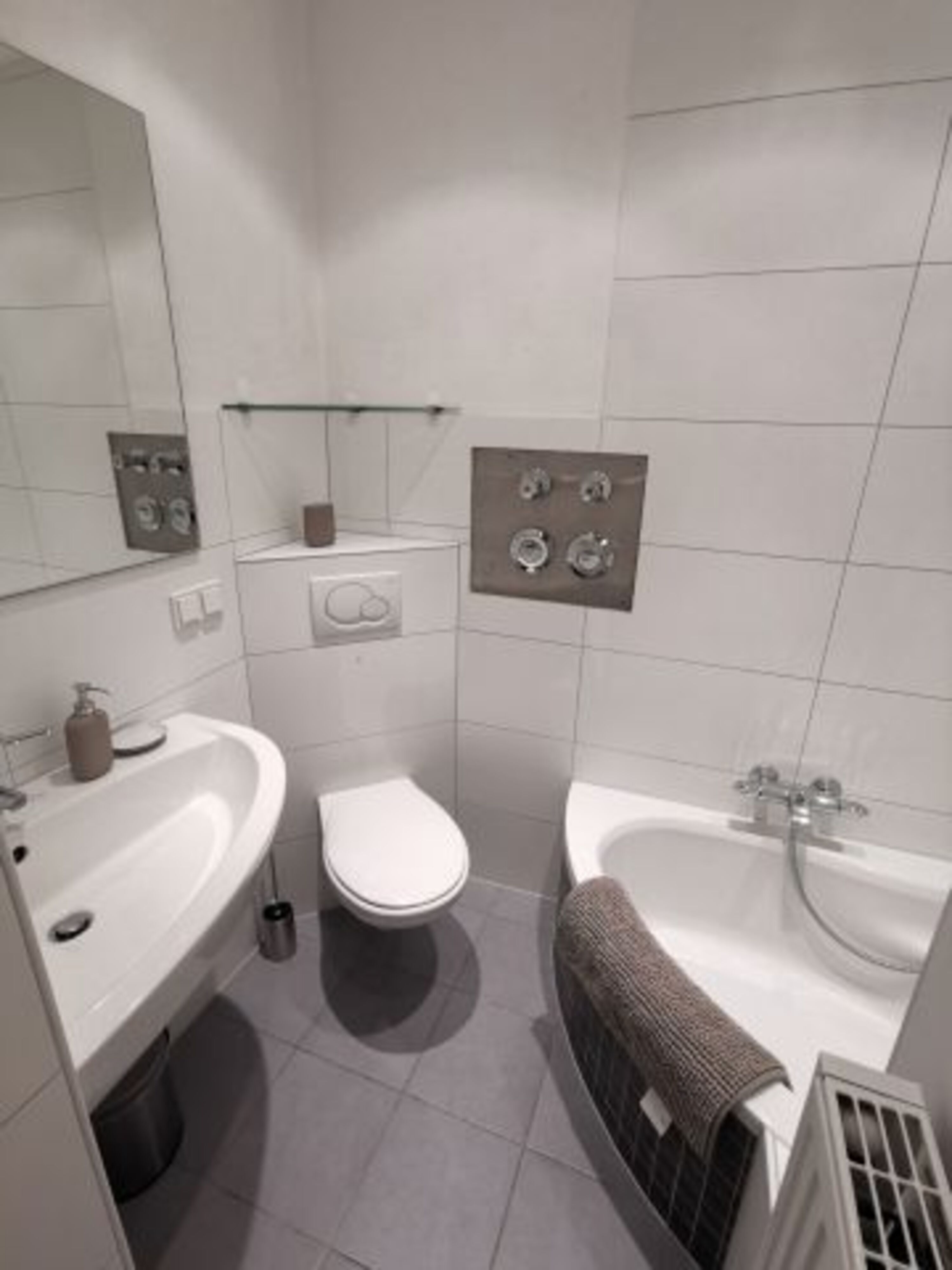 Bad mit Badewanne