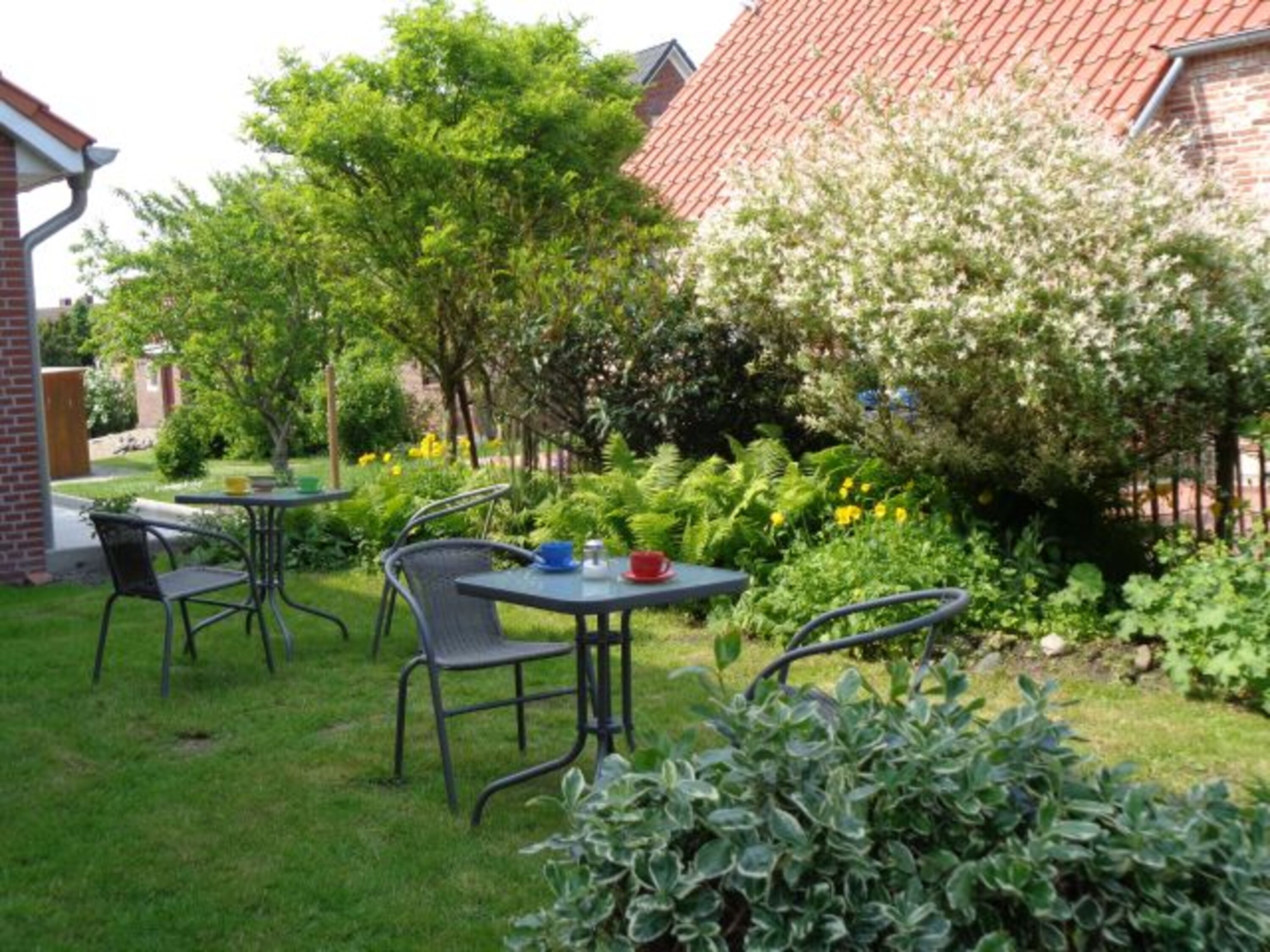 Sitzgruppen für Gäste im Garten