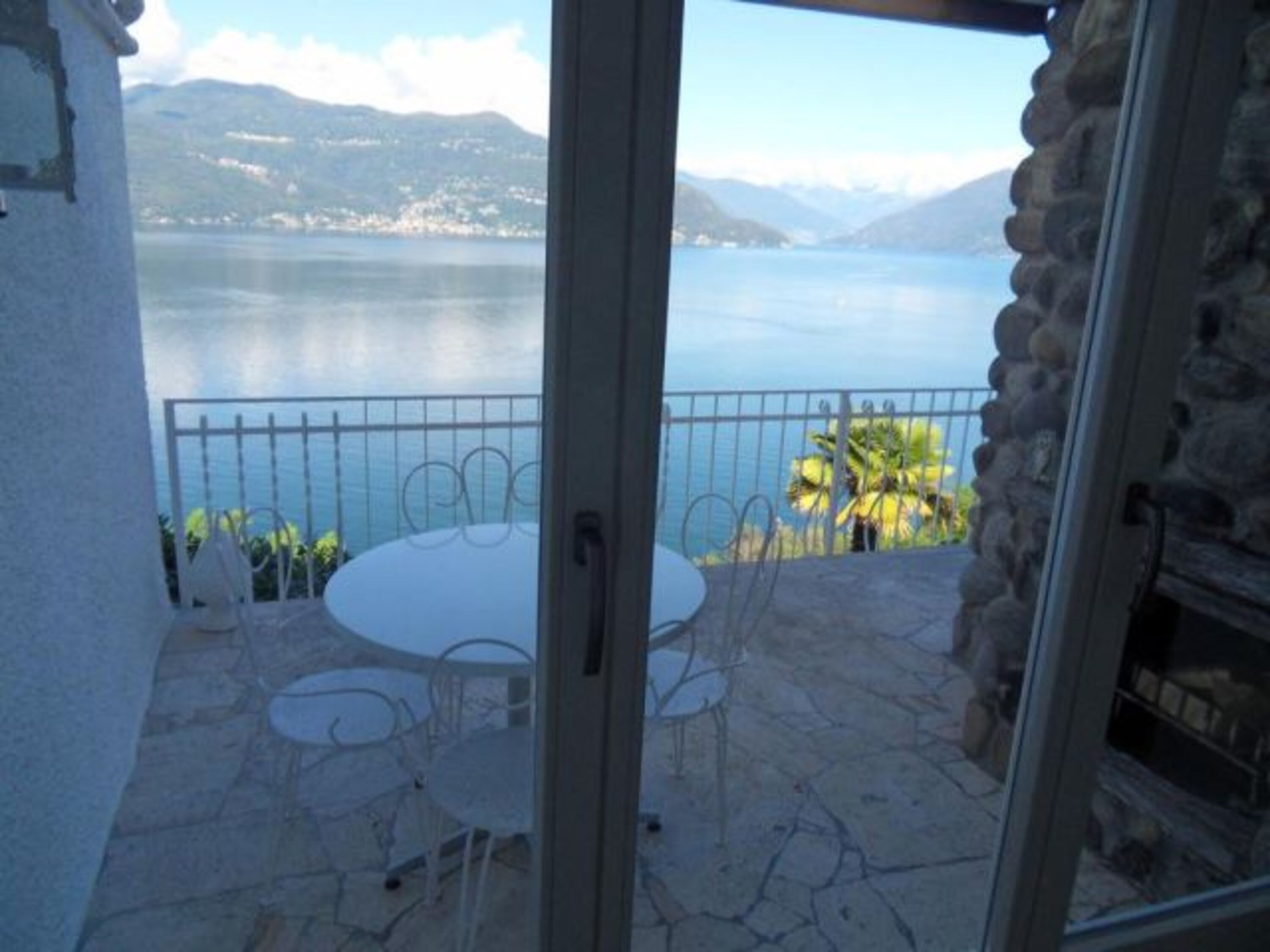 Terrasse mit Blick auf Lagomaggiore