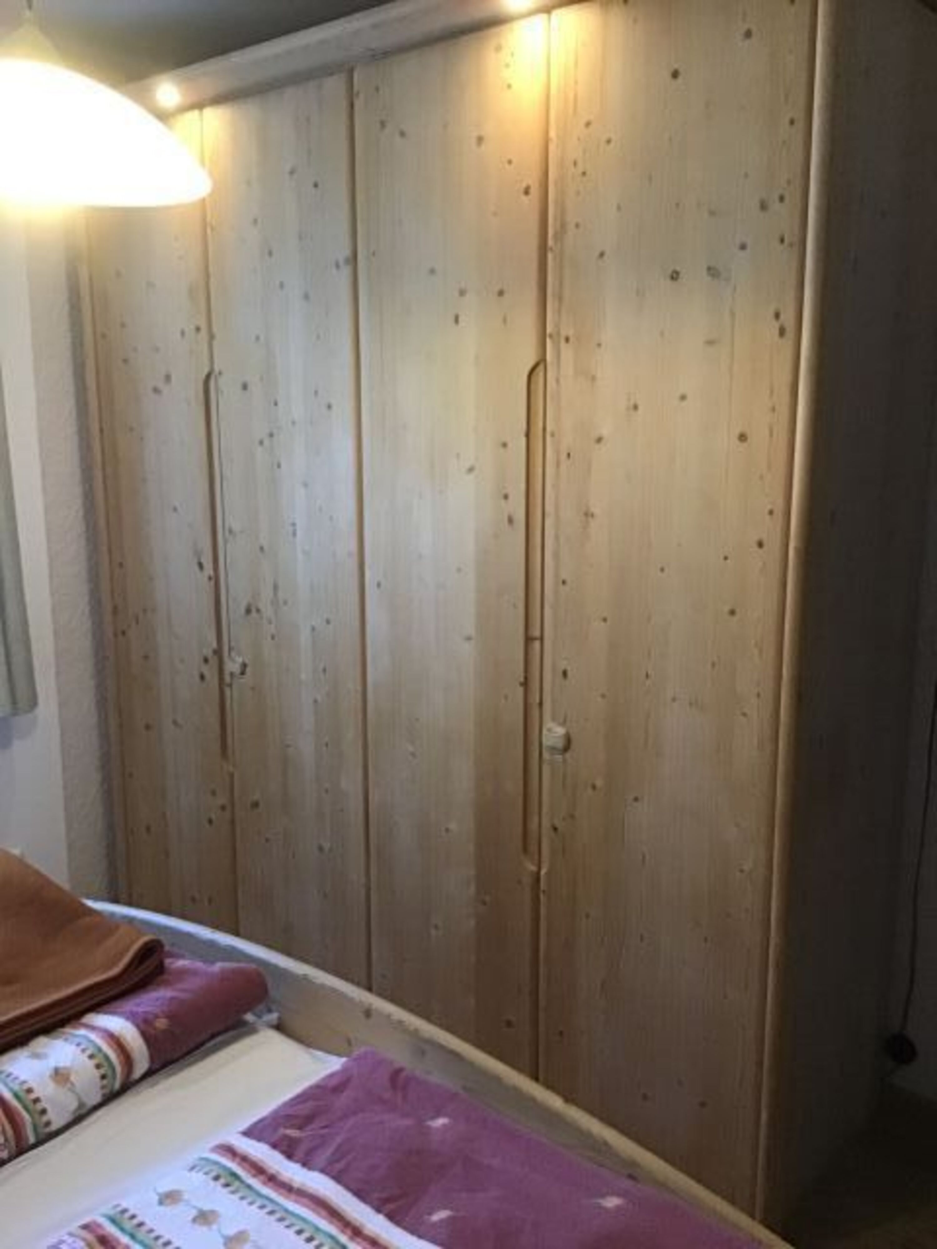Schlafzimmerschrank