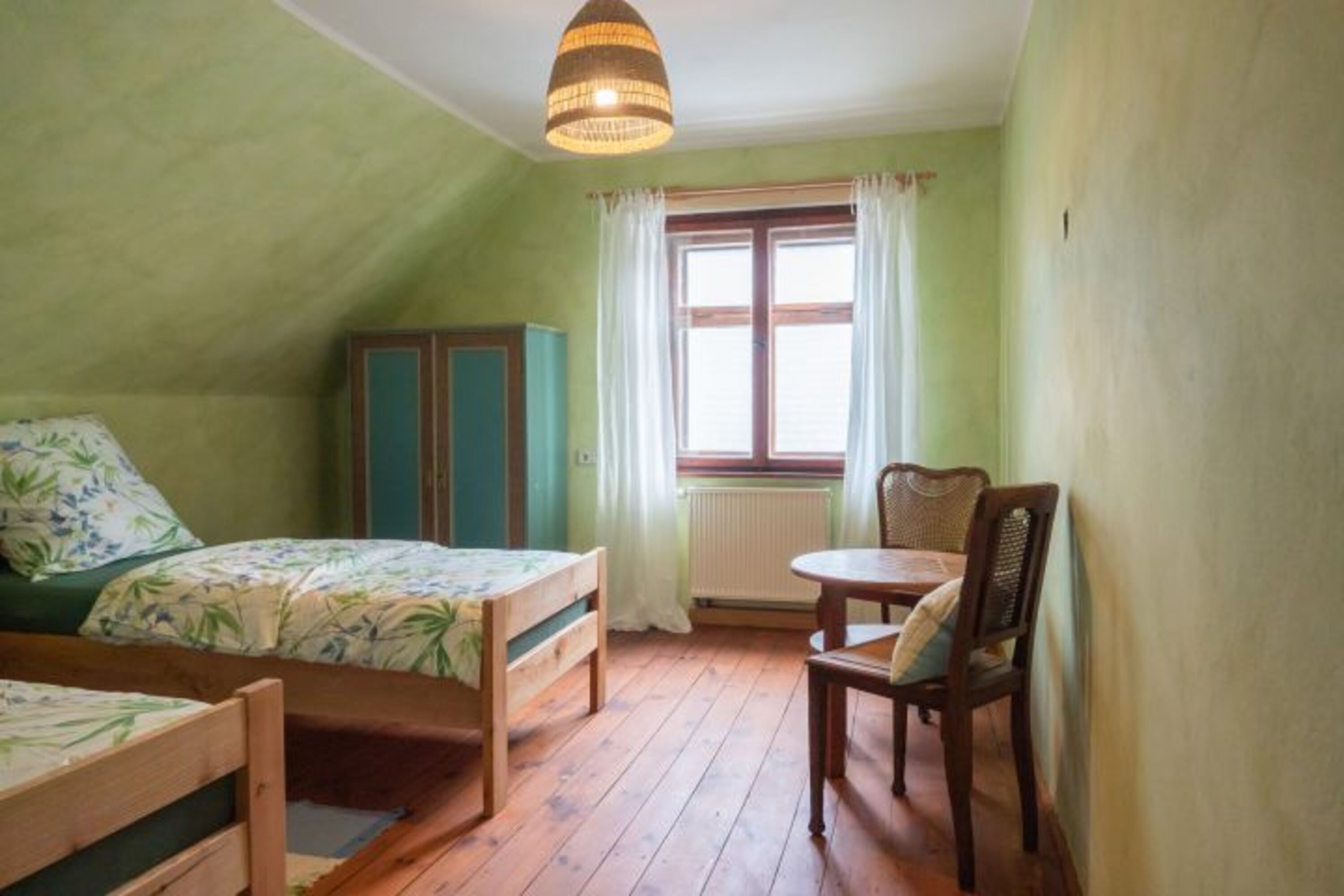 Schlafzimmer 2