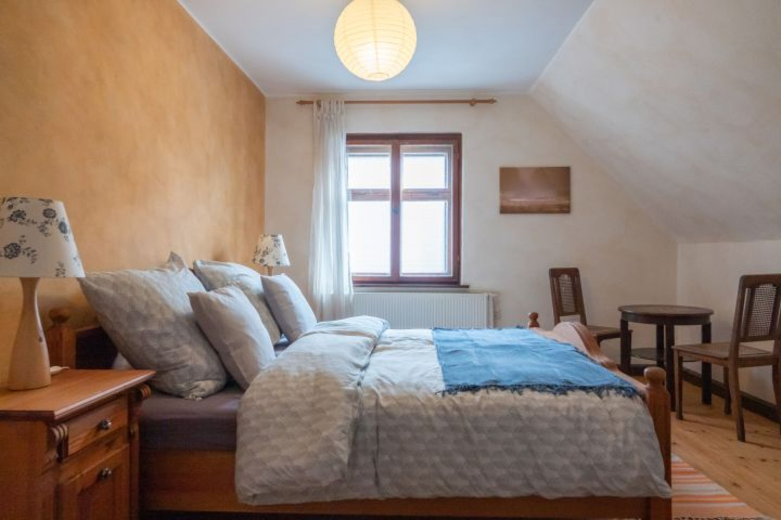 Schlafzimmer 1