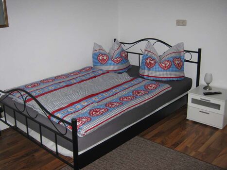 1,40m Bett in 3-Bett-Zimmer