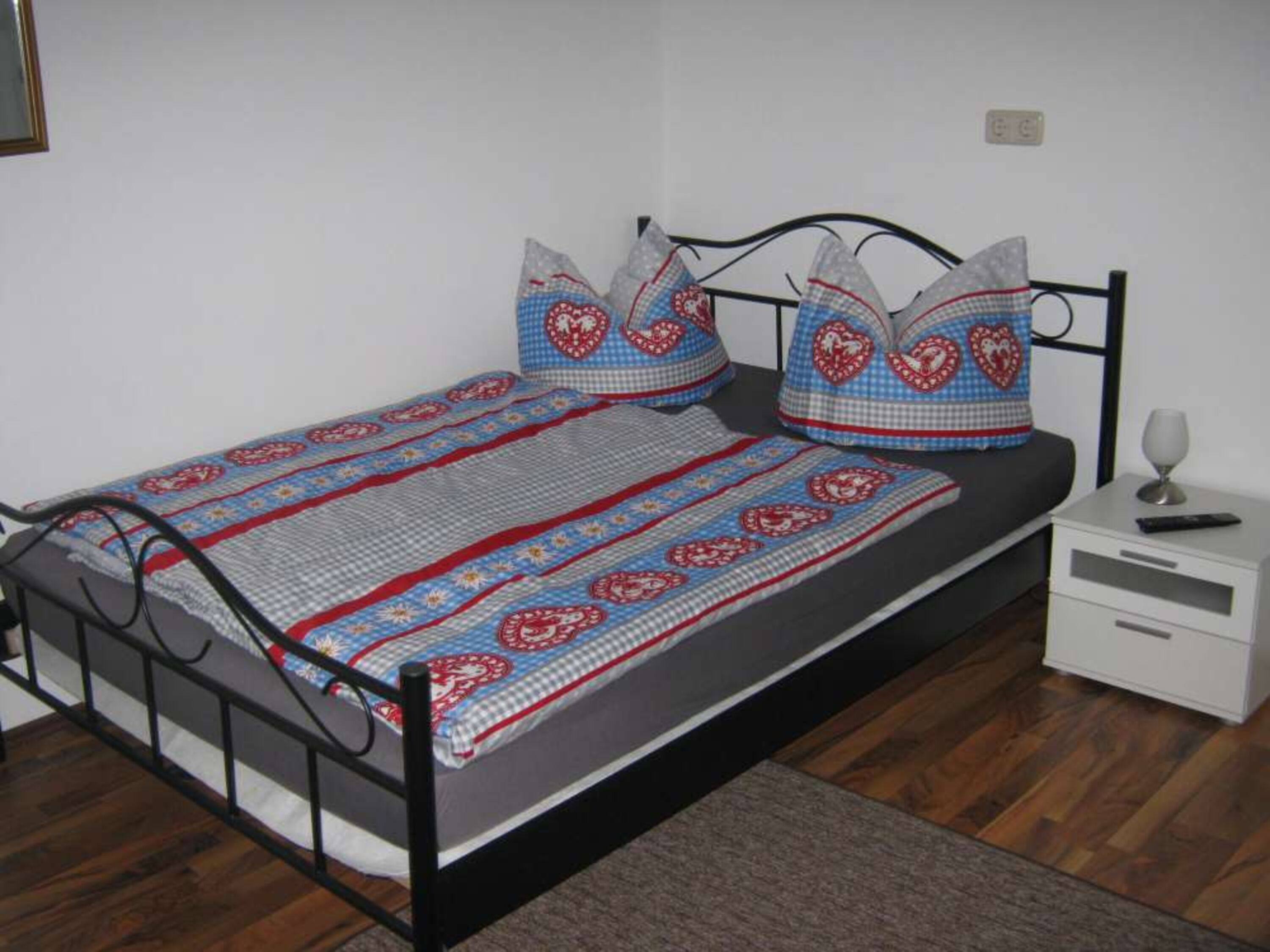 1,40m Bett in 3-Bett-Zimmer