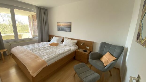 Schlafzimmer mit 2. TV