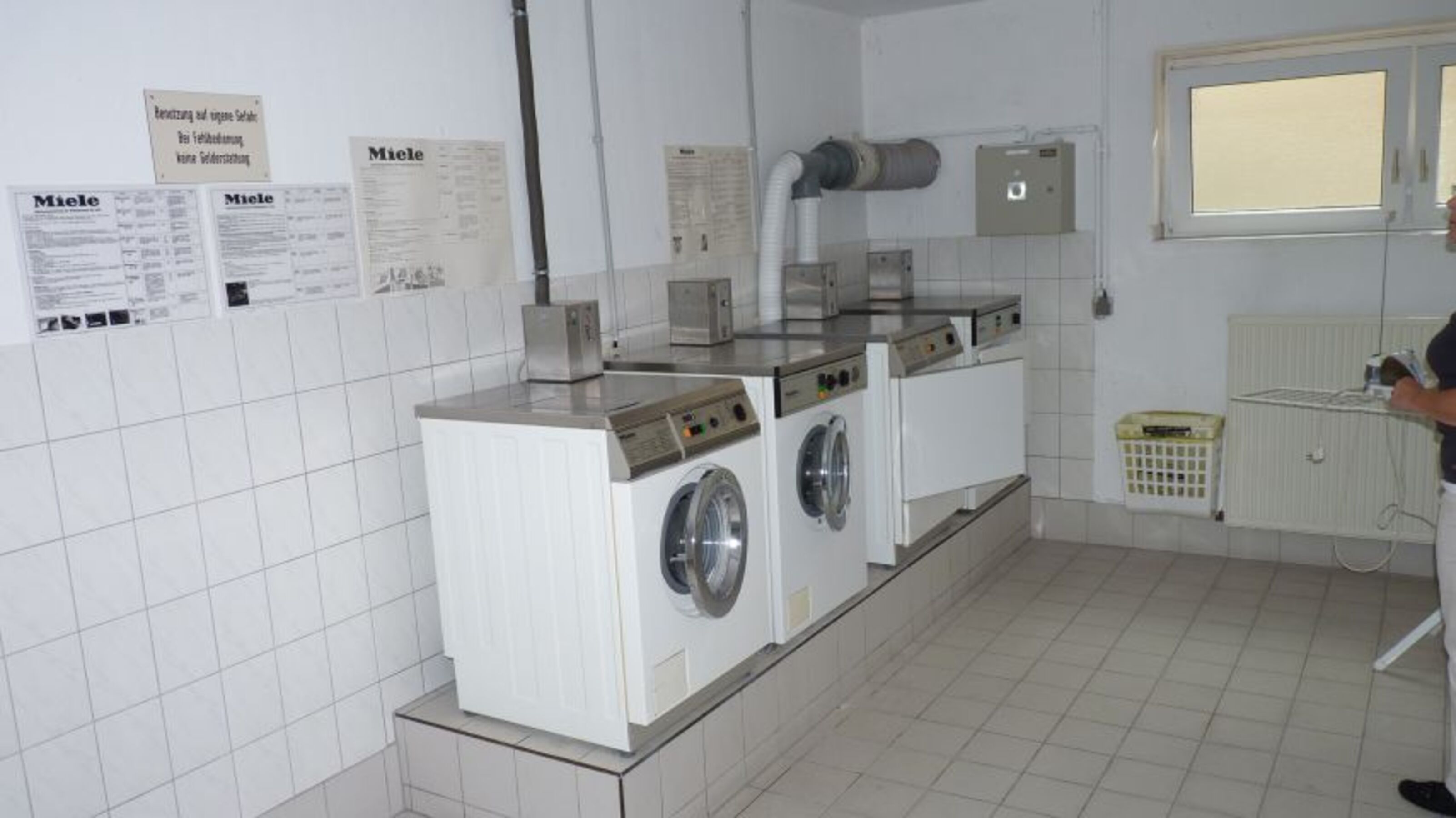 Münz-Wasch- und Trockenraum im Haus