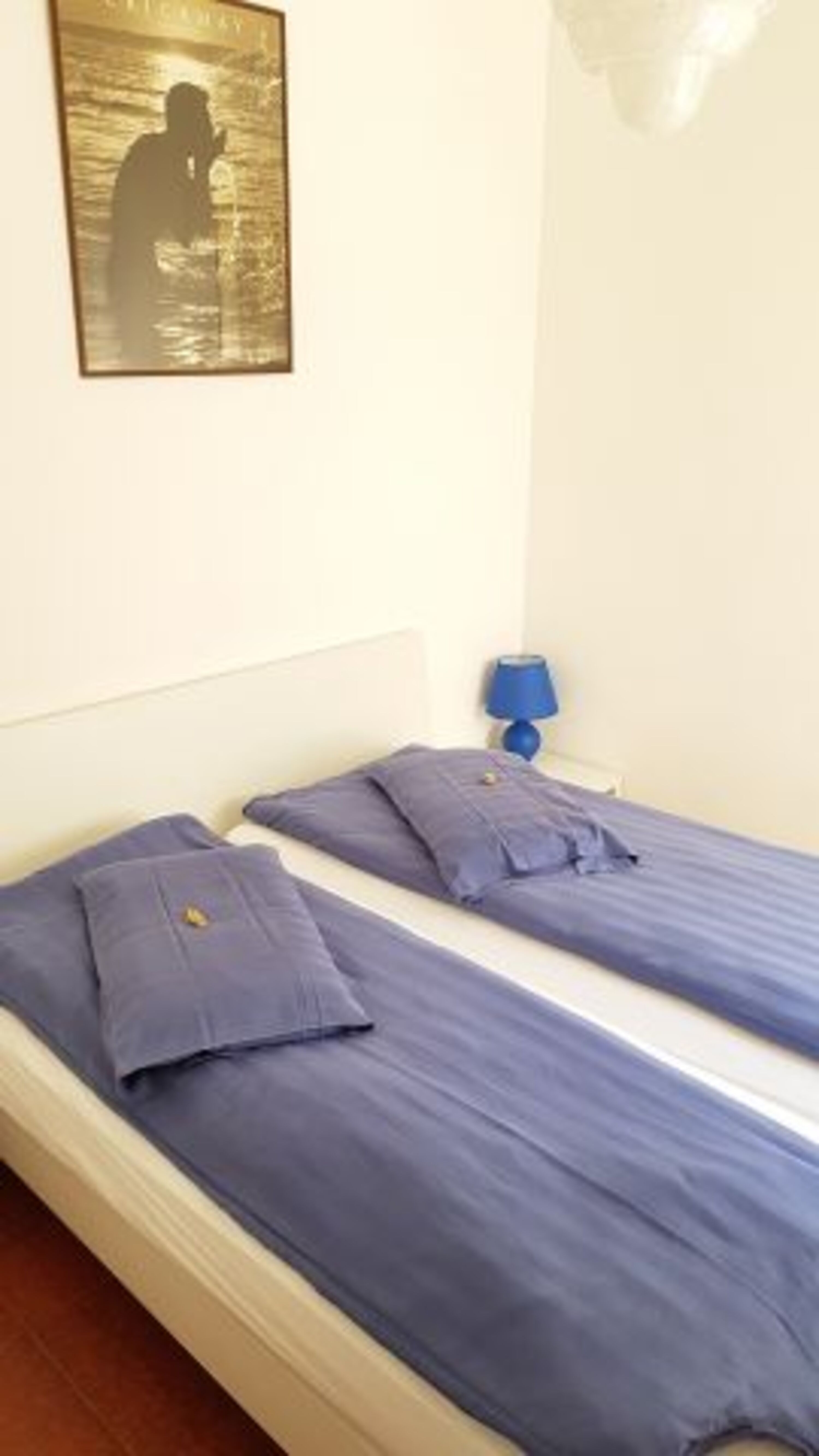 2. Schlafzimmer