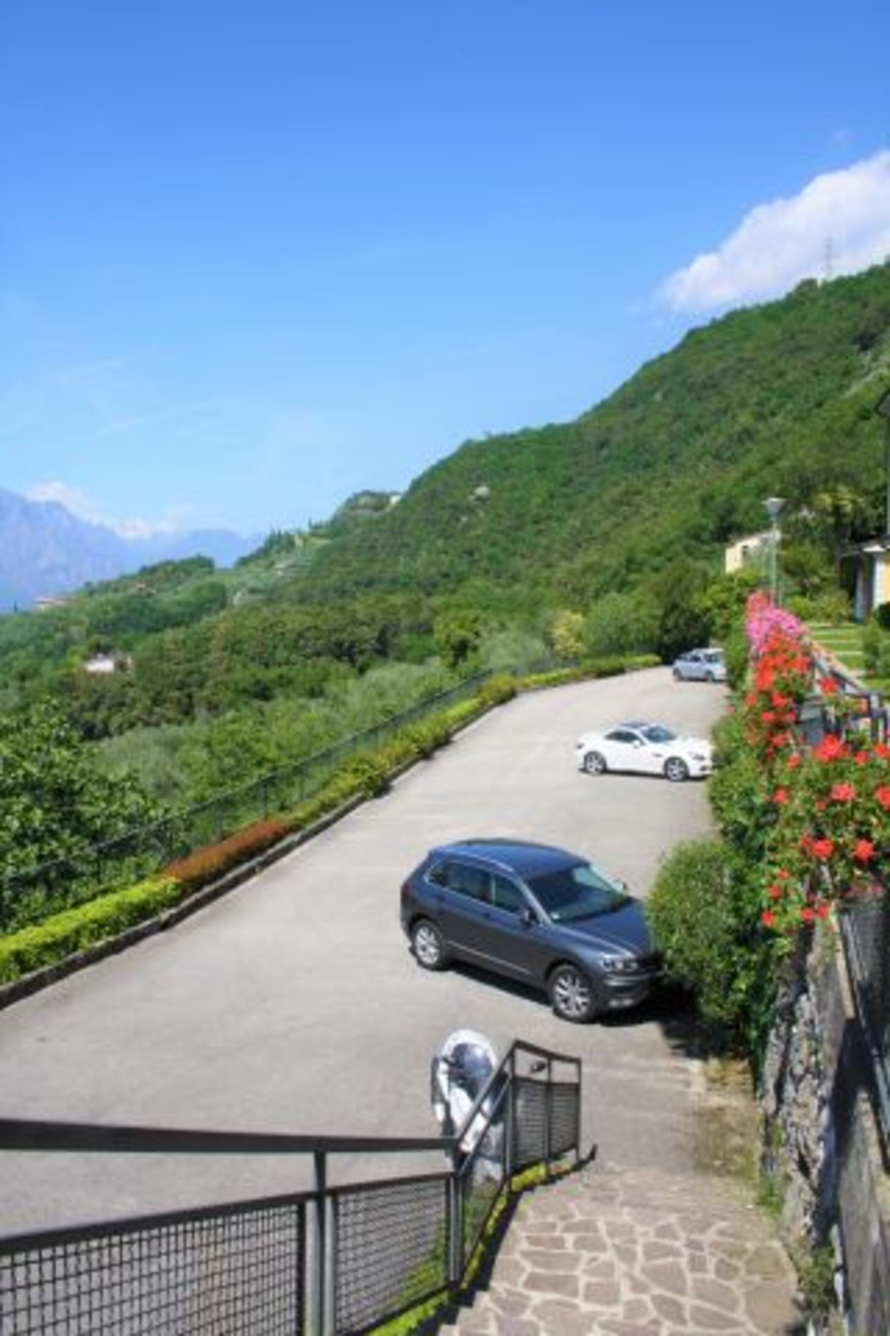 Parkplatz unterhalb der Ferienwohnung