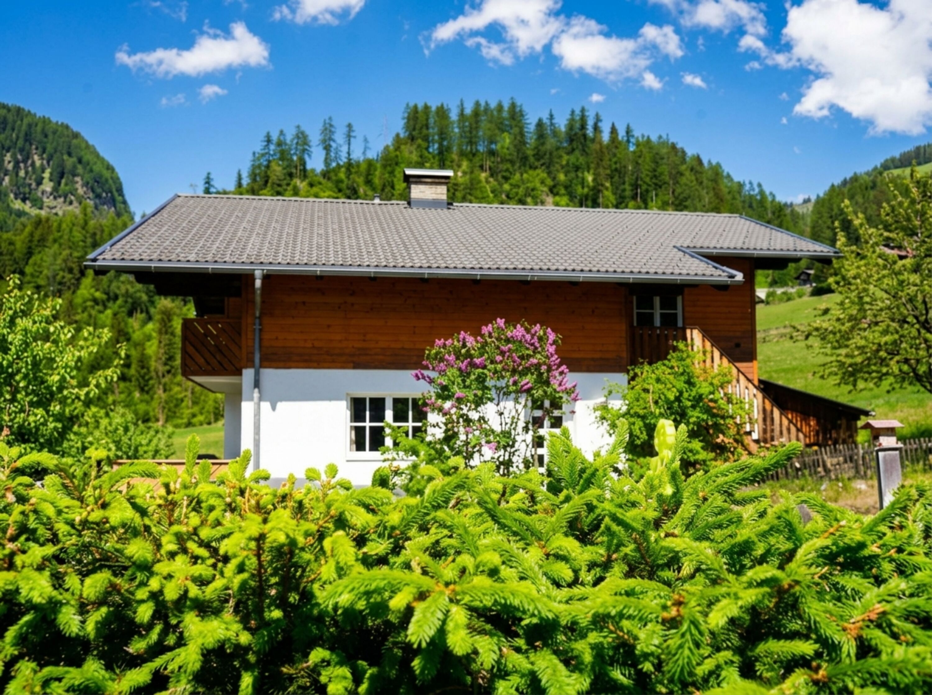 Eingangsseite vom Haus Mildner