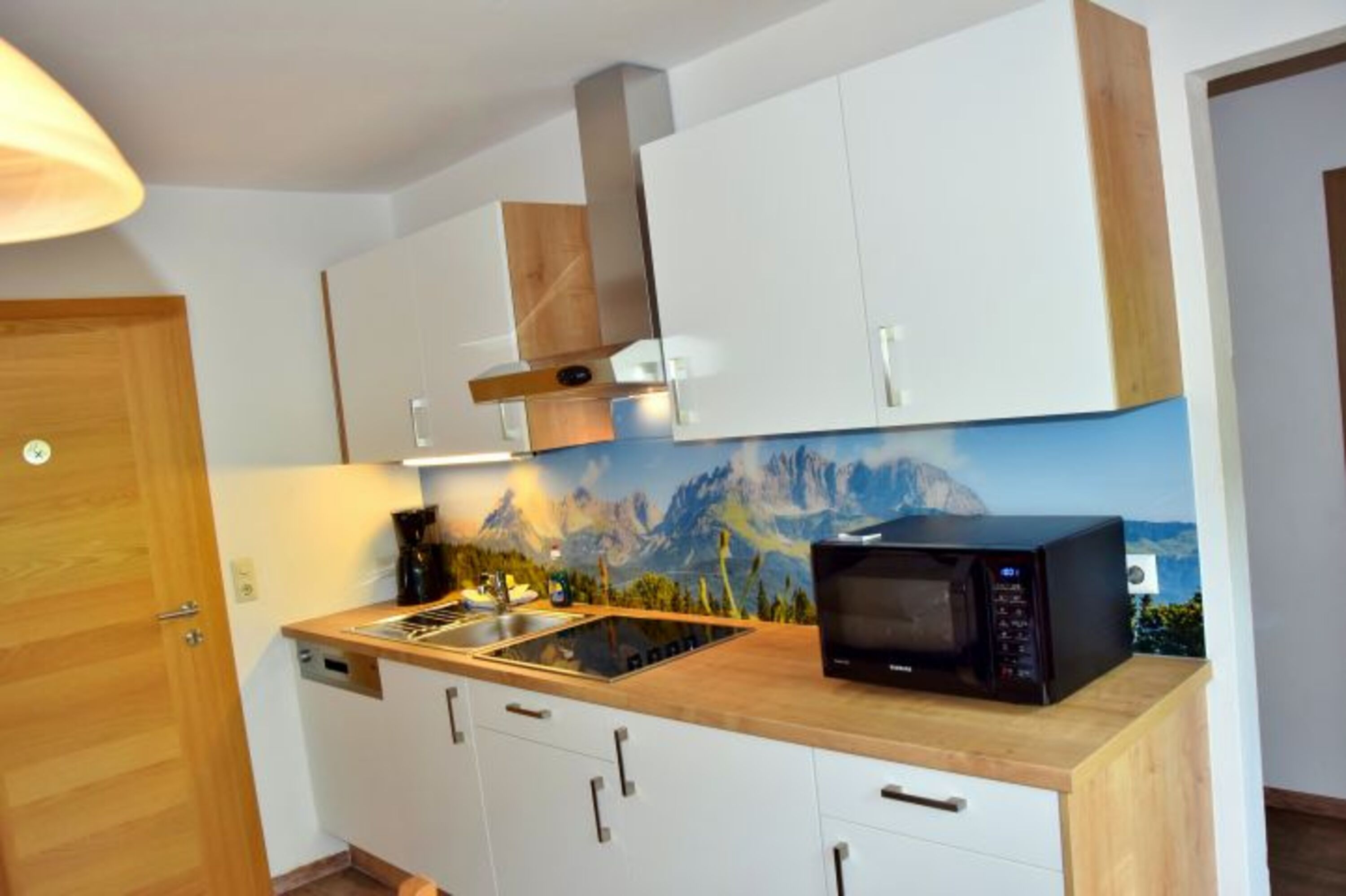 Ferienwohnung fuer 4 Personen Tirol Austria wandern skifahren