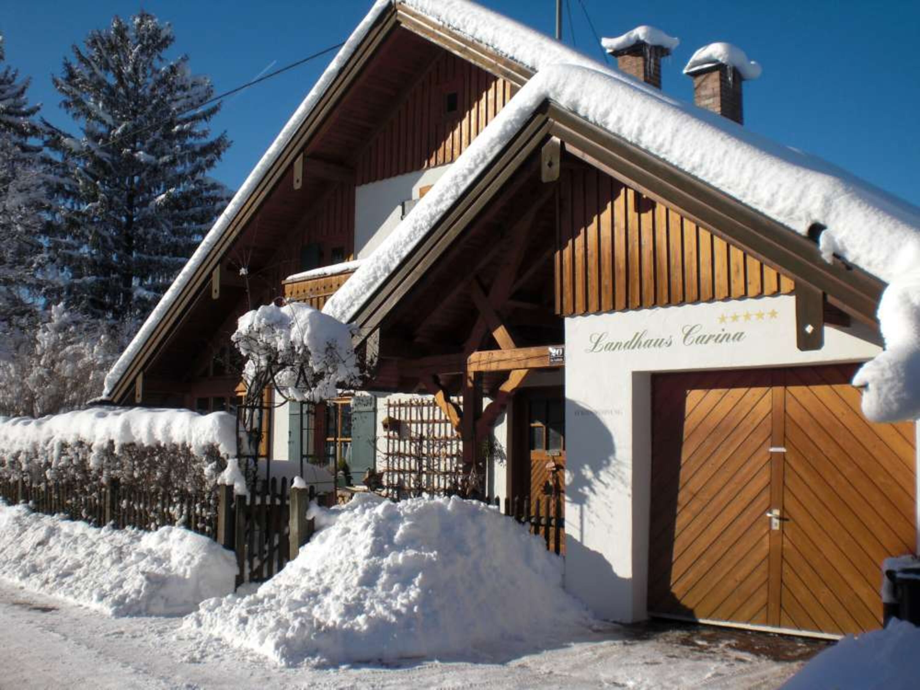 Landhaus Carina im Winterkleid