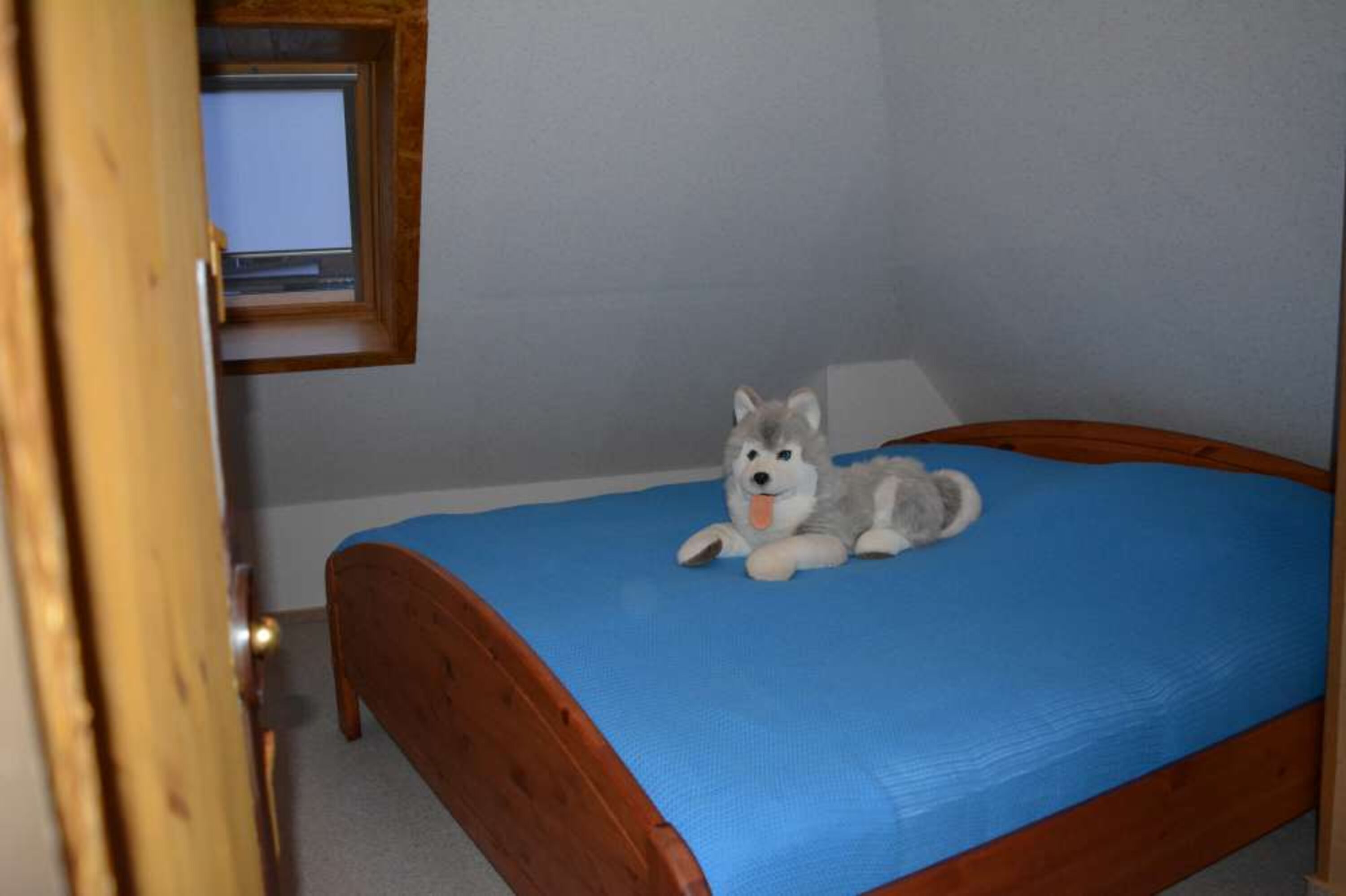 Schlafzimmer mit Doppelbett