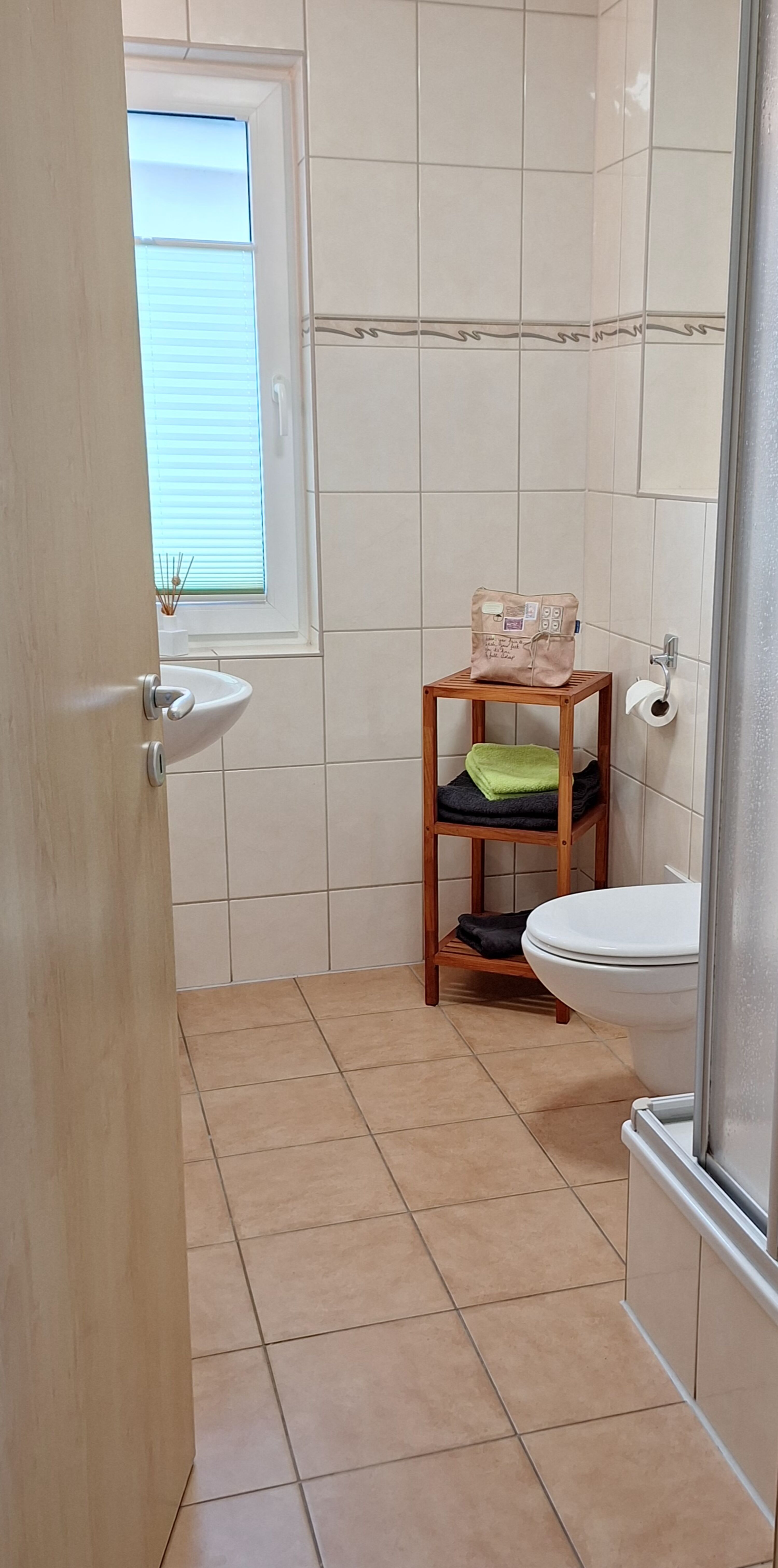 Bad mit Dusche/ WC