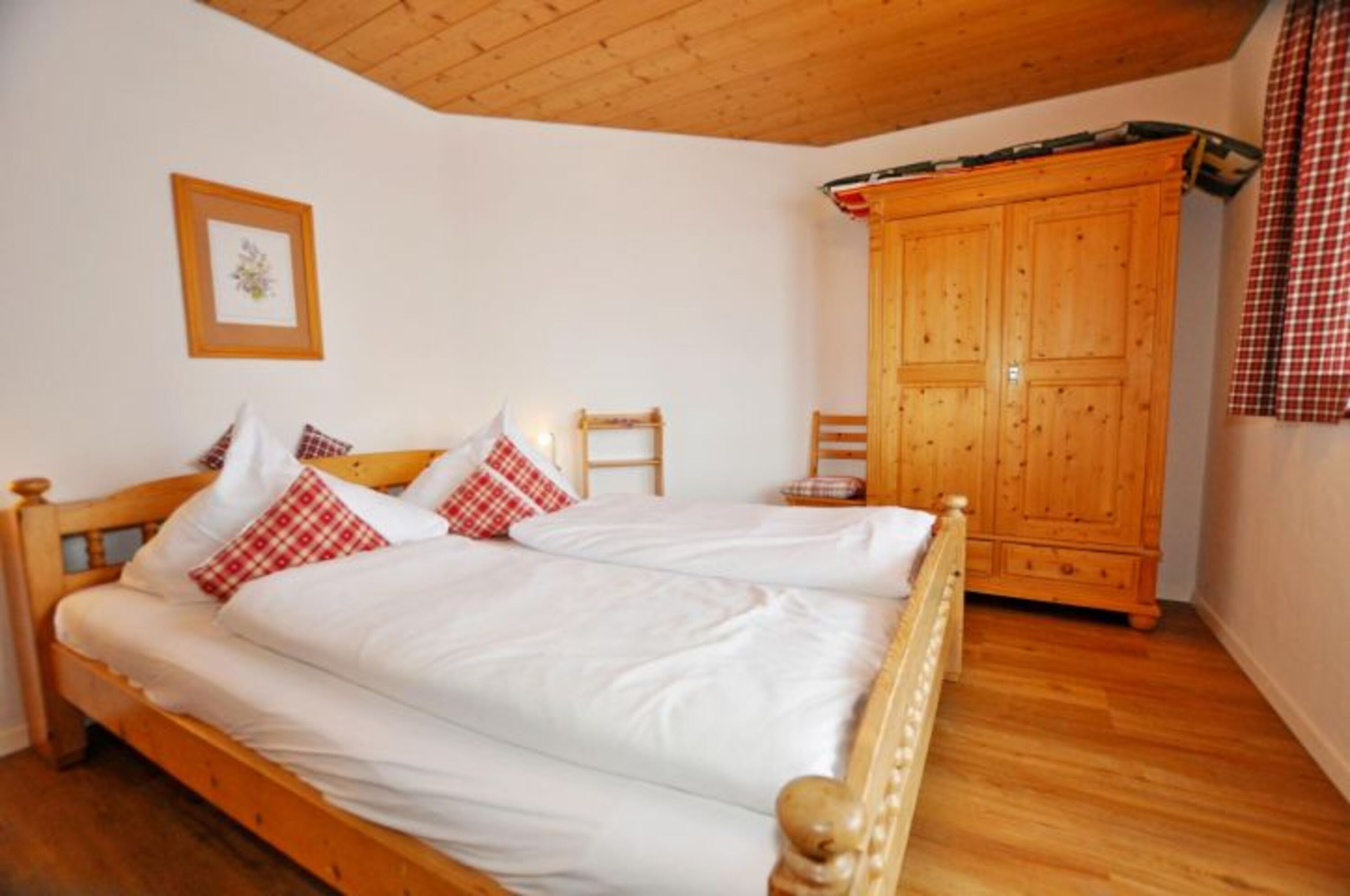 Schlafzimmer Vergissmeinnicht (bis 4 Pers.)