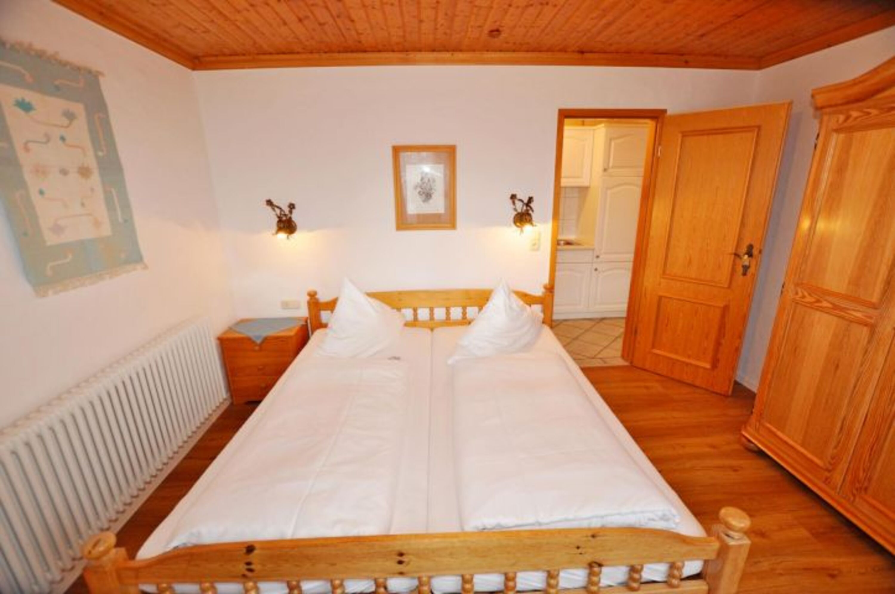 Schlafzimmer Kat. Enzian (bis 6 Pers.)