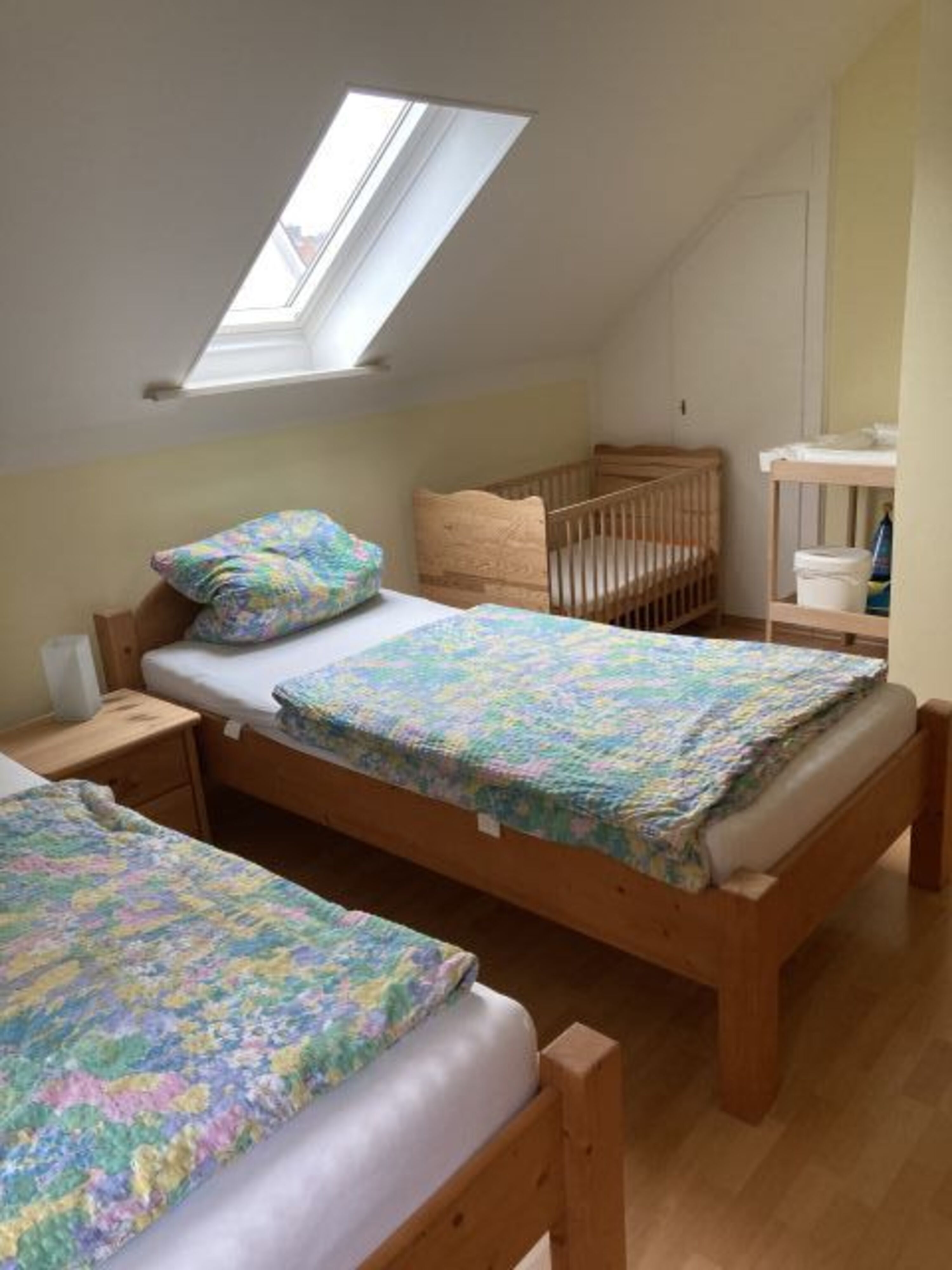 2. Schlafzimmer OG / Betten je 90x200 cm zusammenschiebbar