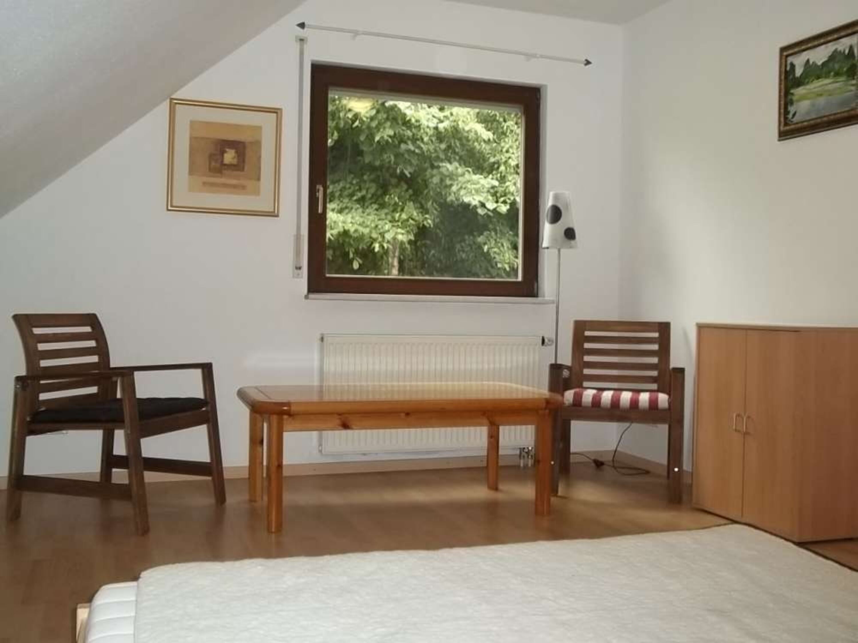 Schlafzimmer mit Doppelbett 140x200 cm