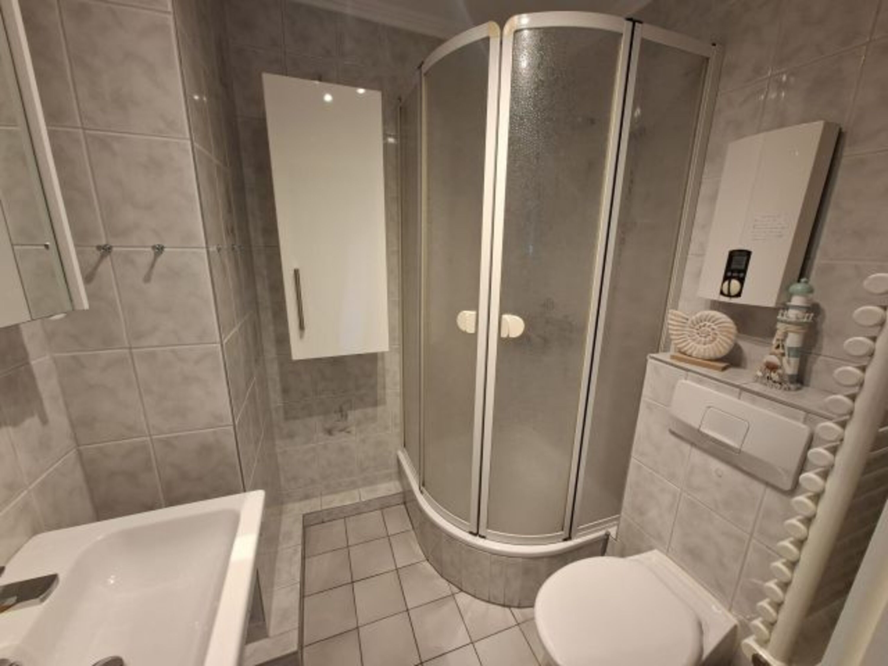 Bad mit Runddusche